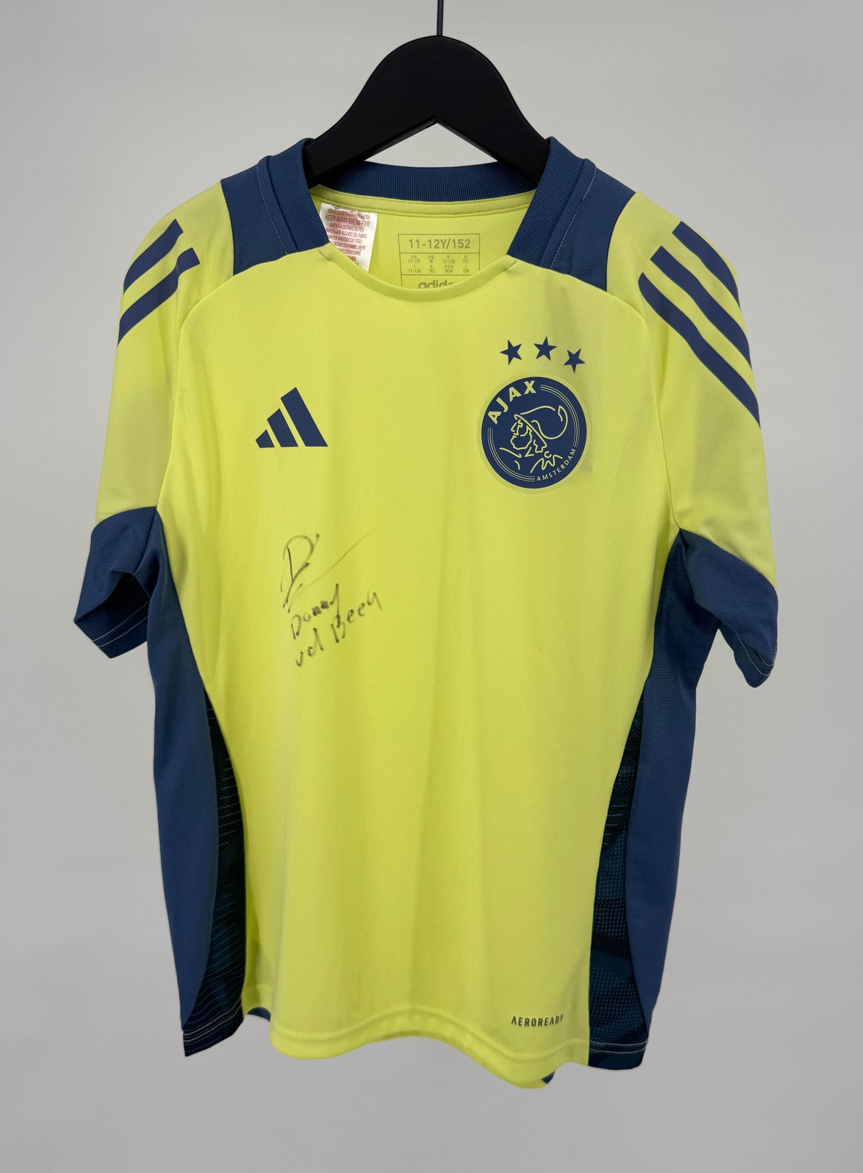 Ajax Voetbalshirt Adidas Geel met Handtekening Donny van de Beek Maat 146 / 152