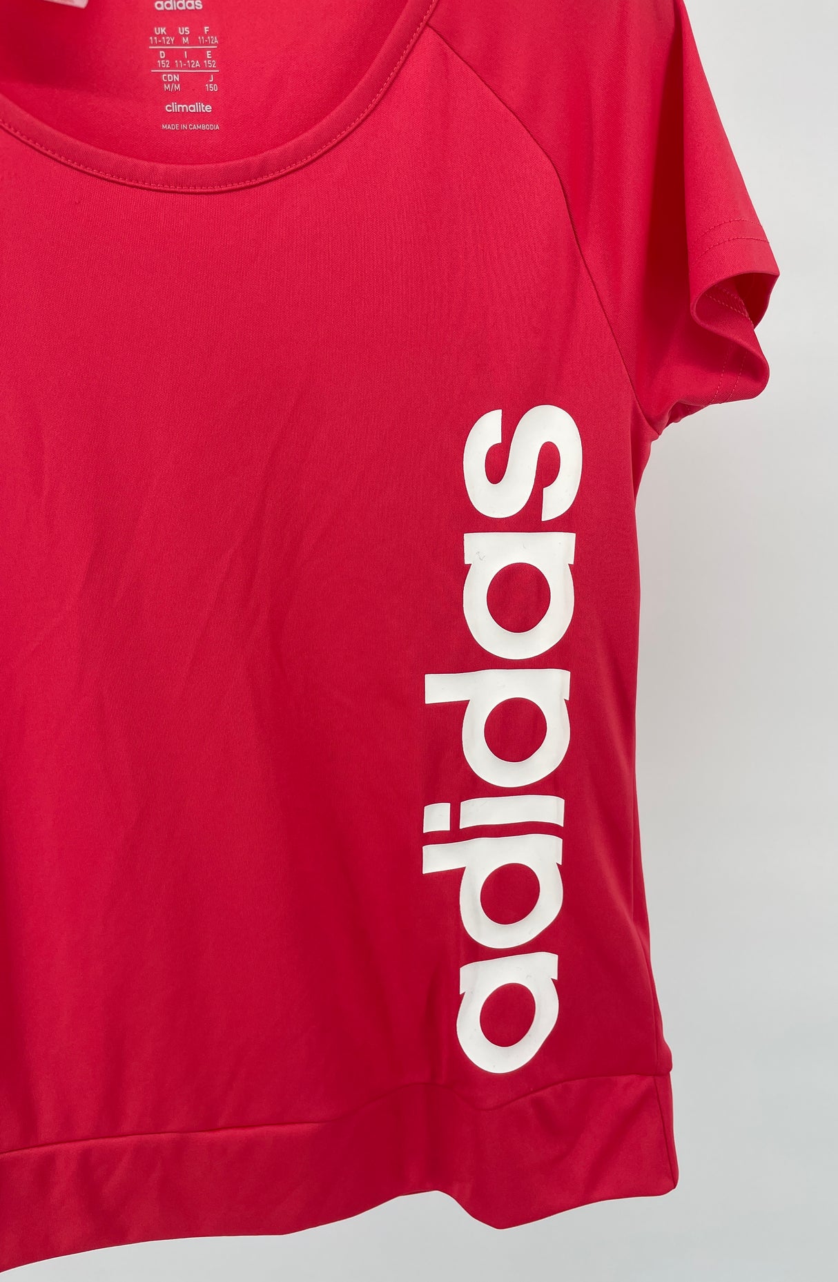 Sport Shirt Rood met Logo Maat 152
