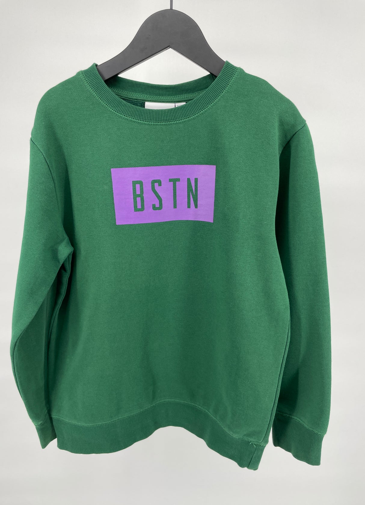 Trui Groen met Logo Maat 140 / 146