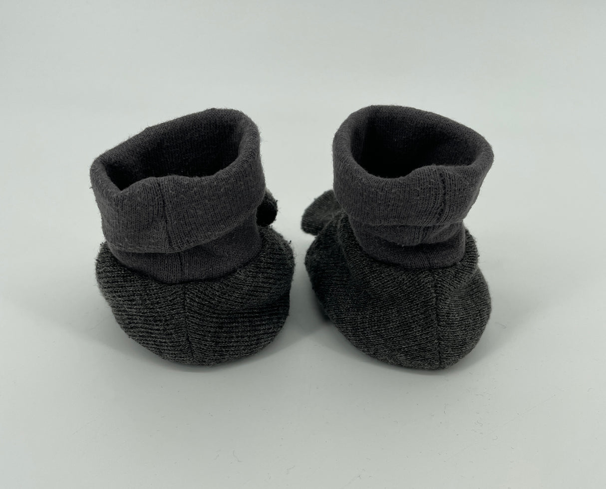 Set Muts en Slofjes Grijs met Oortjes Maat 3 Maanden - 1 Jaar