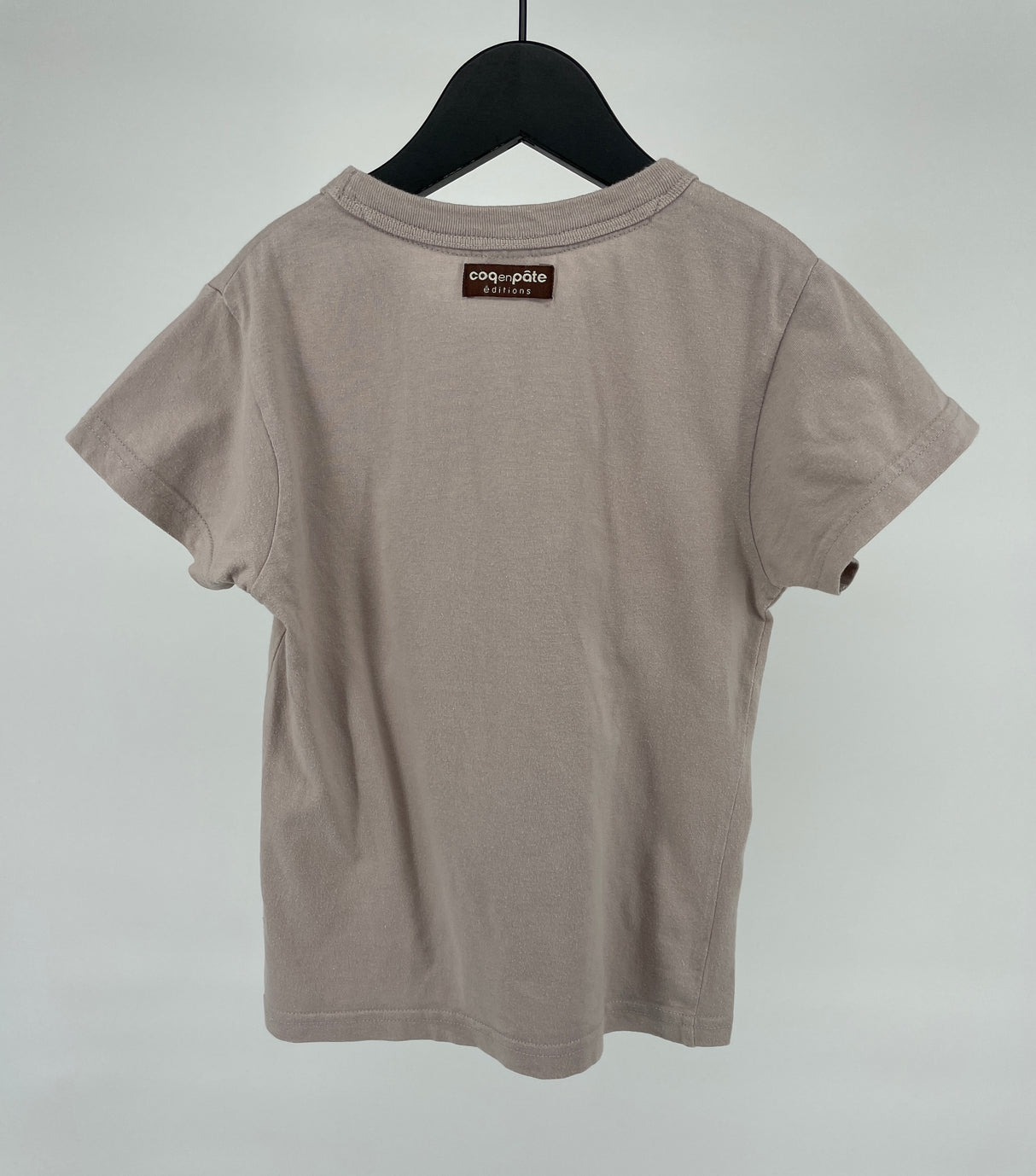 T-shirt Beige Croqueur de Croissants Maat 104