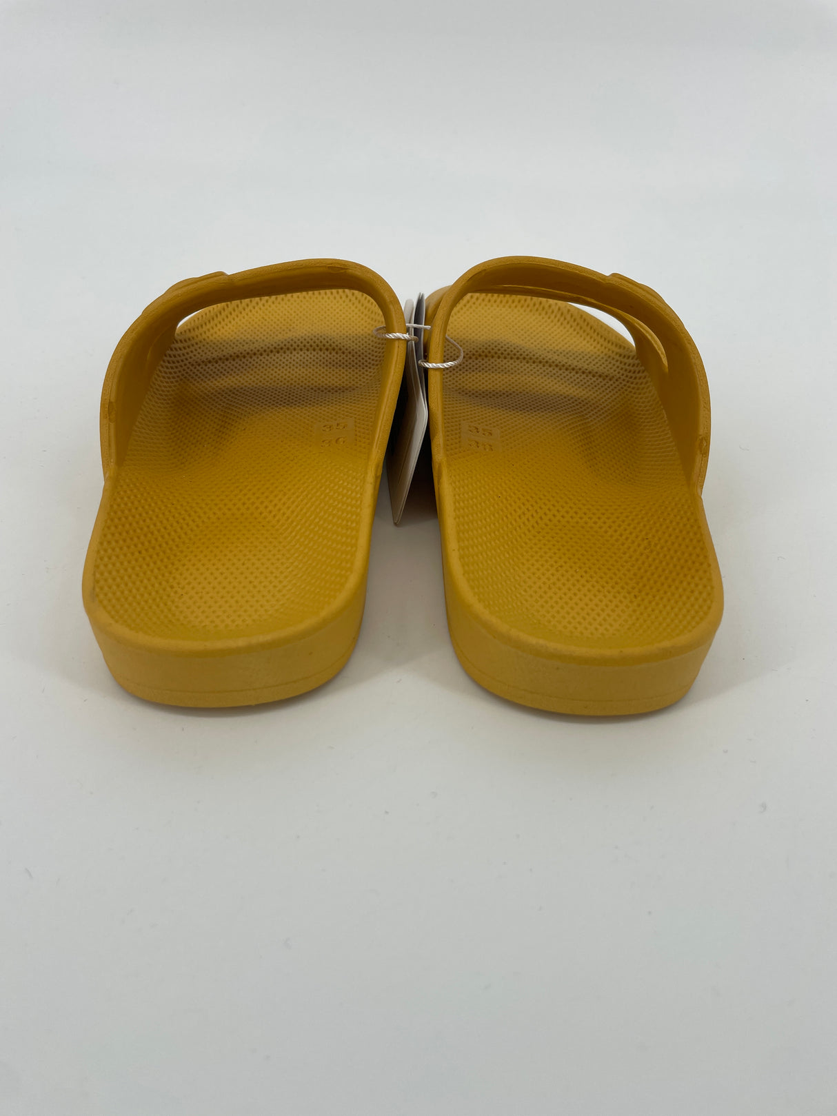 Slippers Geel Maat 30 / 31