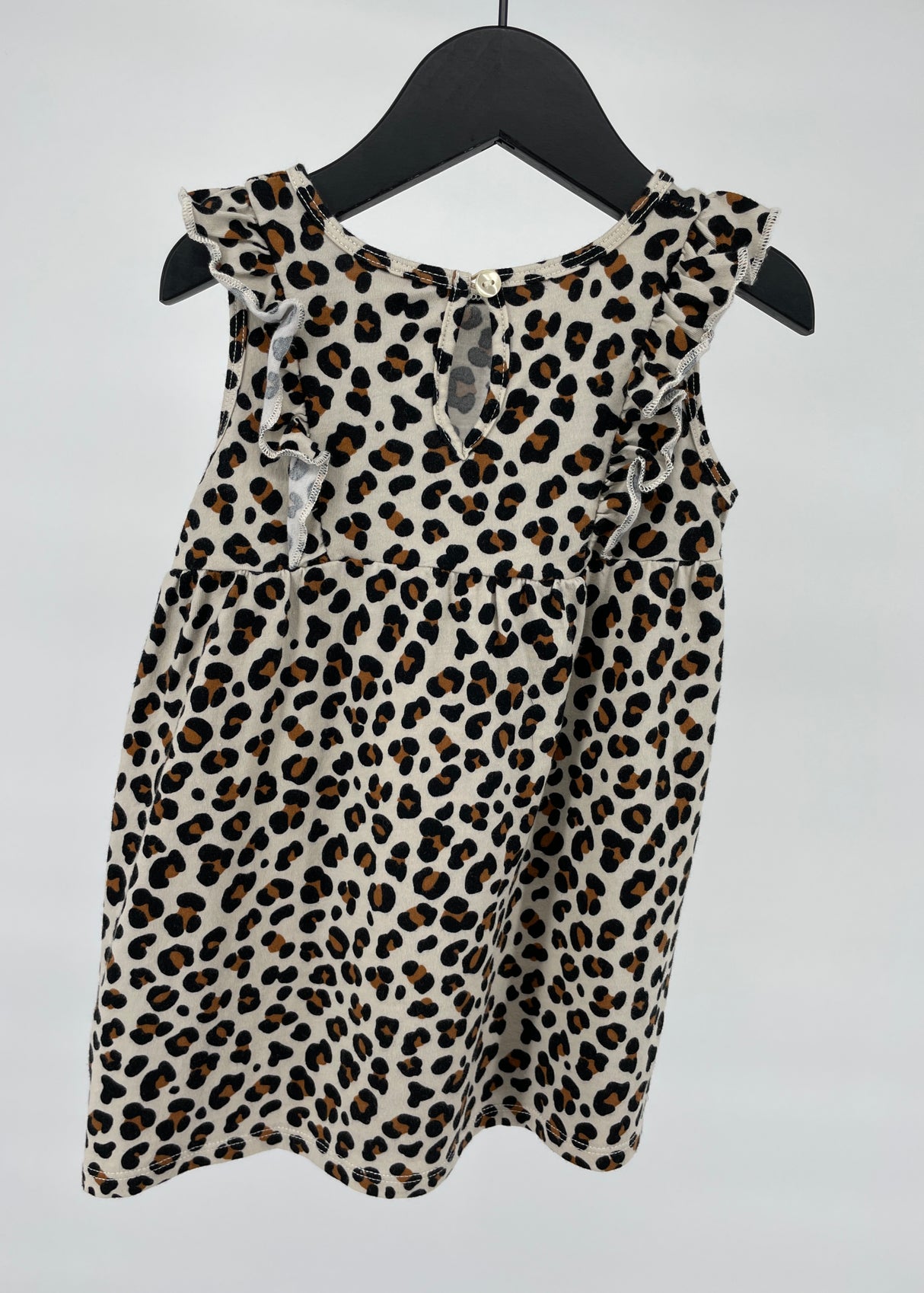 Jurkje Beige Mouwloos Luipaard Print Roesjes Maat 80