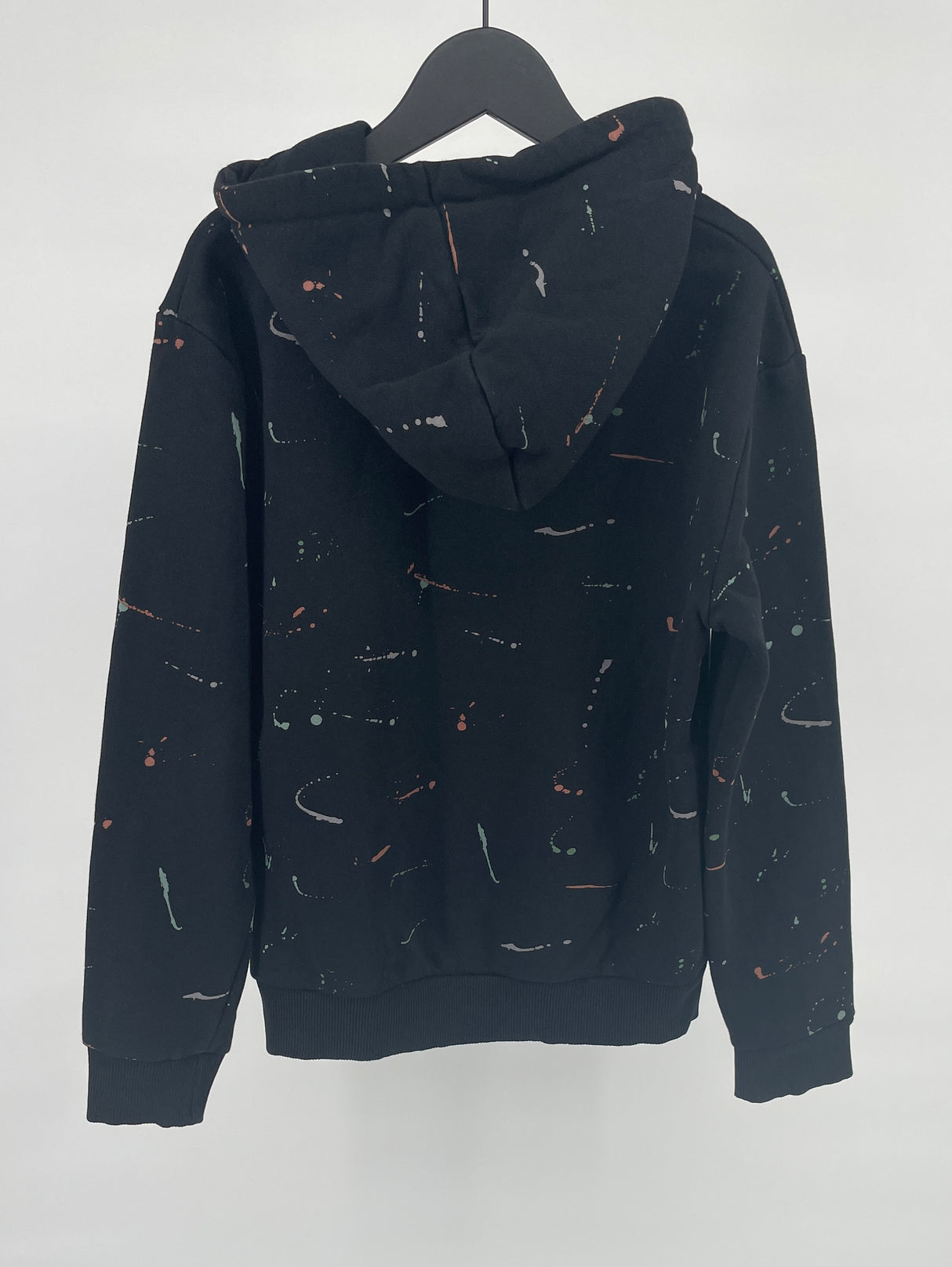 Hoodie Zwart Verfspetters Maat 140 / 146