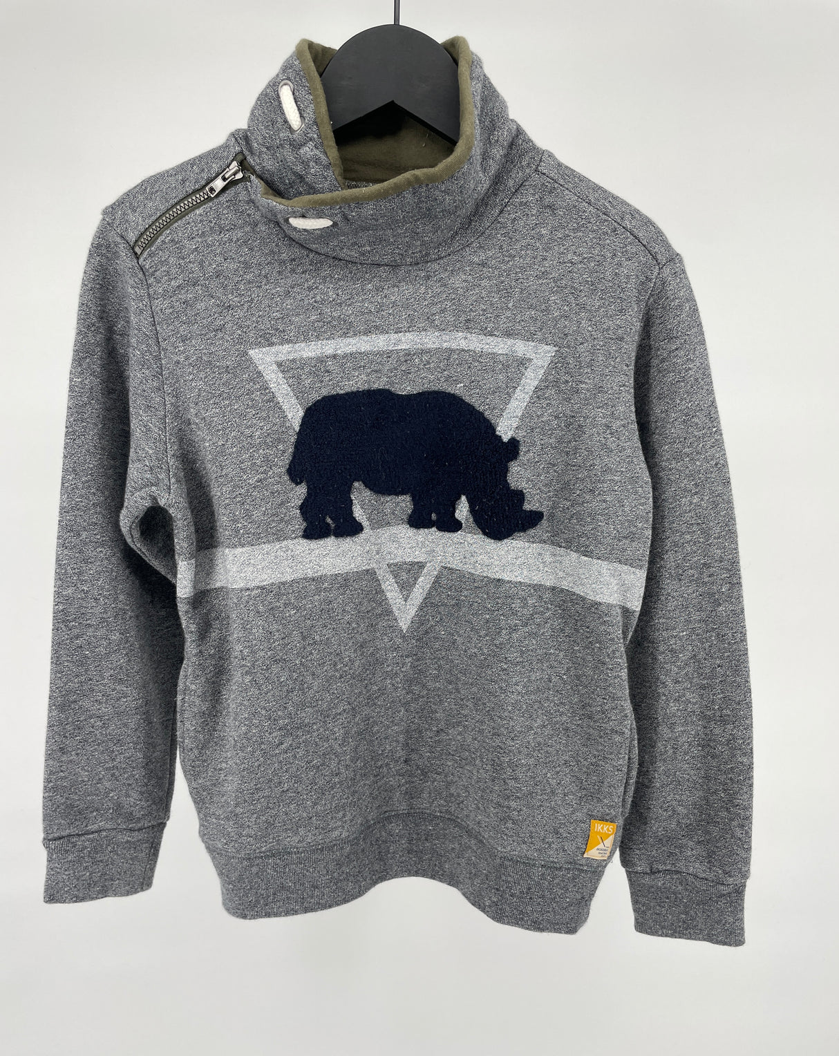 Trui Grijs met Neushoorn Maat 122 / 128