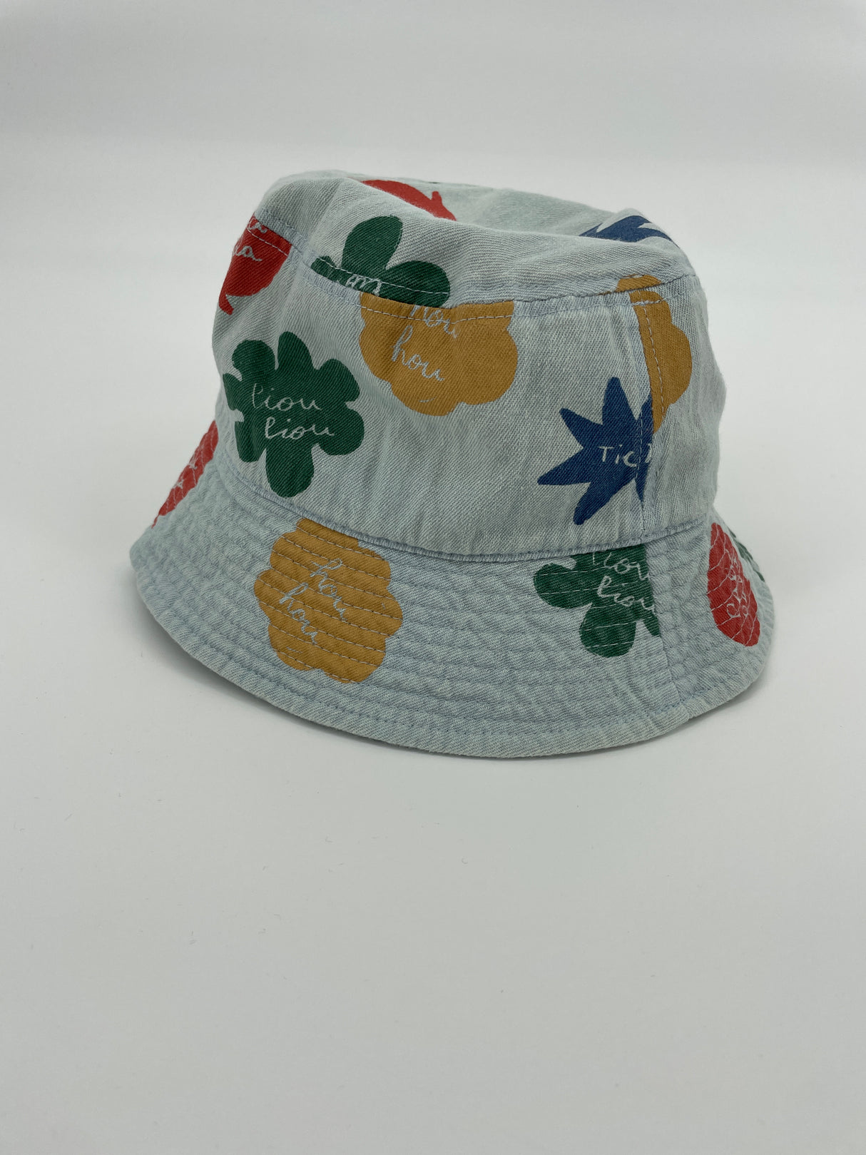 Vissershoedje Lichtblauw Denim Print Maat 116