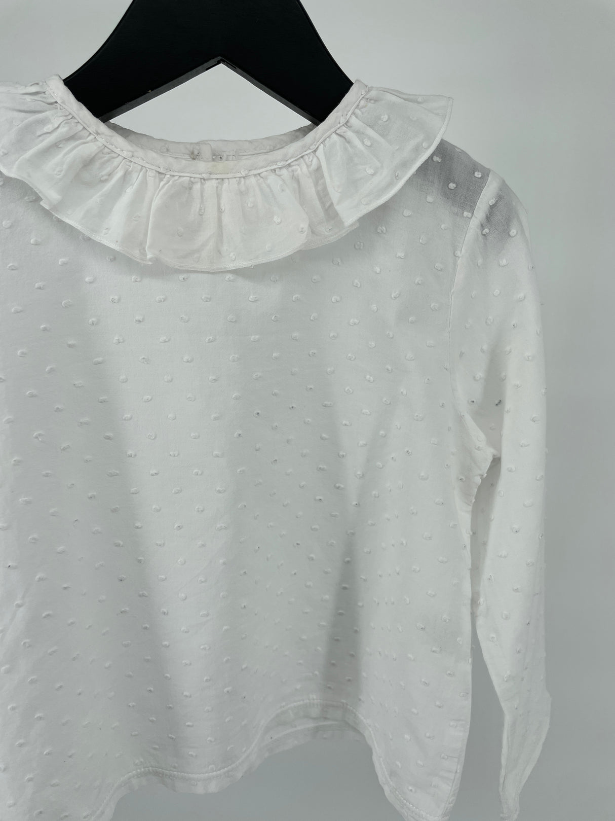 Top Lange Mouw Wit Roesjeskraag Dots Maat 92