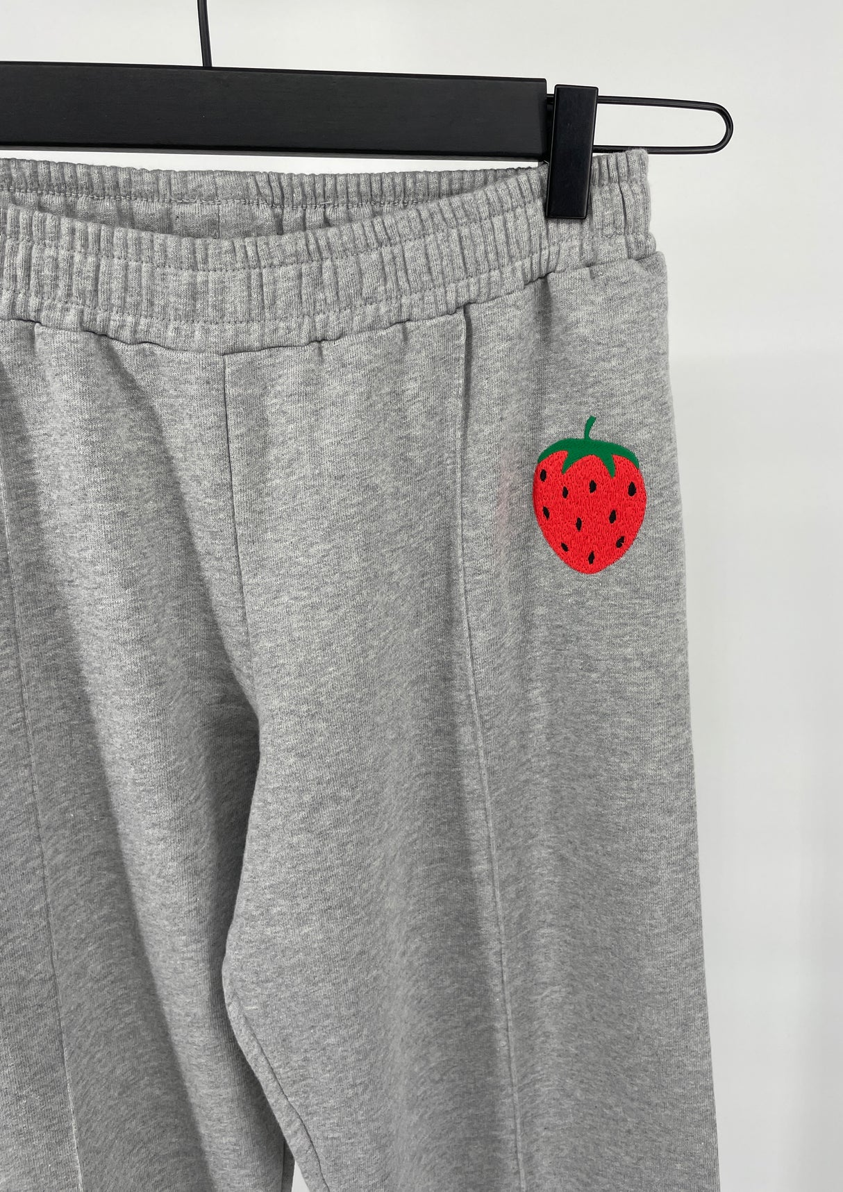 Joggingbroek Grijs Aardbei Maat 140 / 146