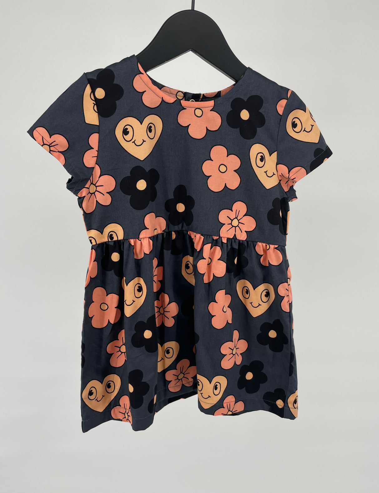 Jurkje Grijs Bloemen Hartjes Maat 80 / 86