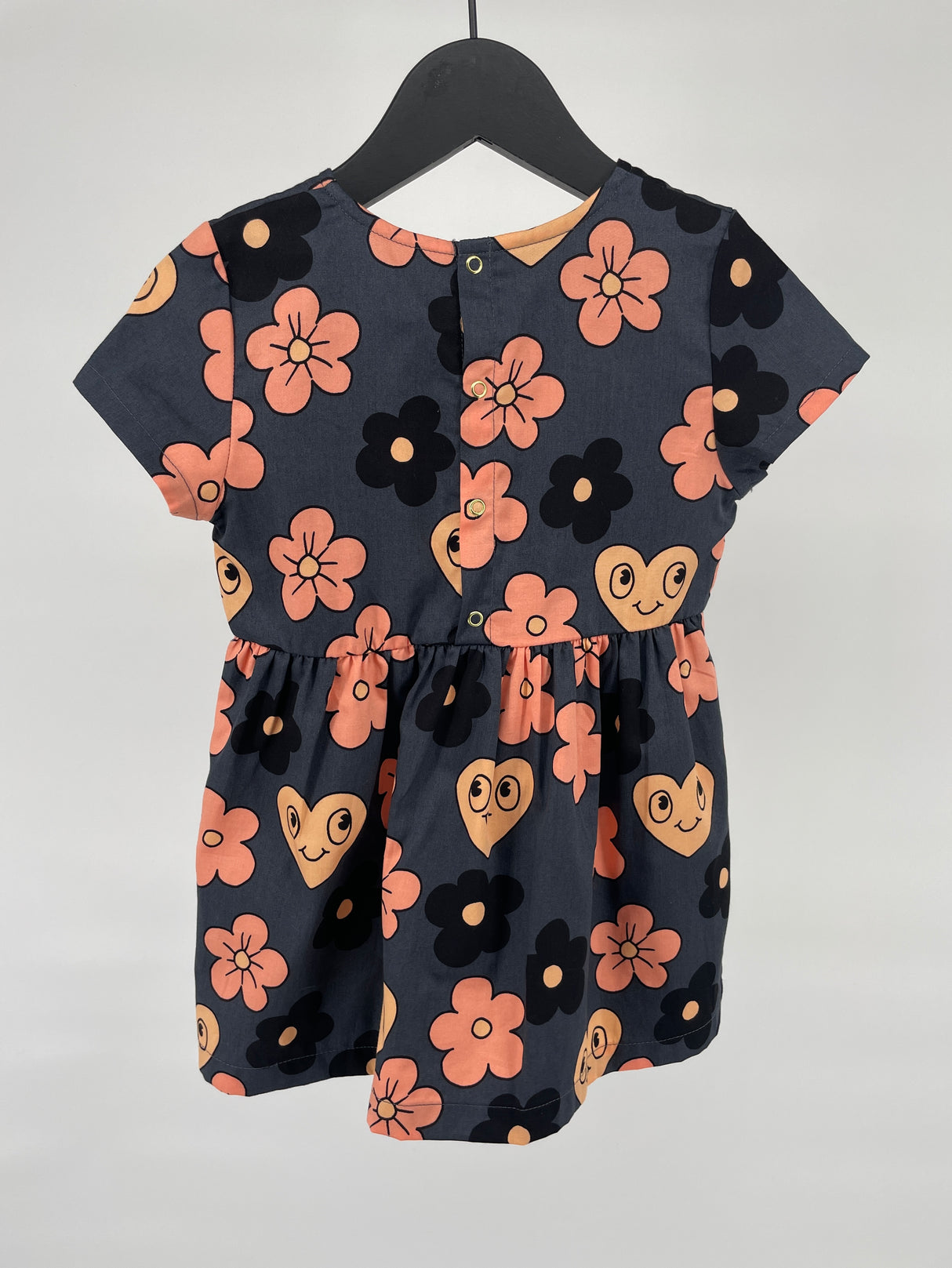 Jurkje Grijs Bloemen Hartjes Maat 80 / 86