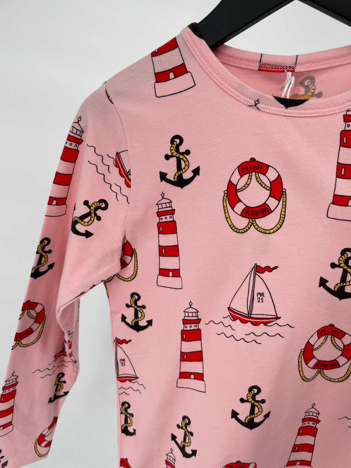 Longsleeve Roze Vuurtorens Maat 128 / 134