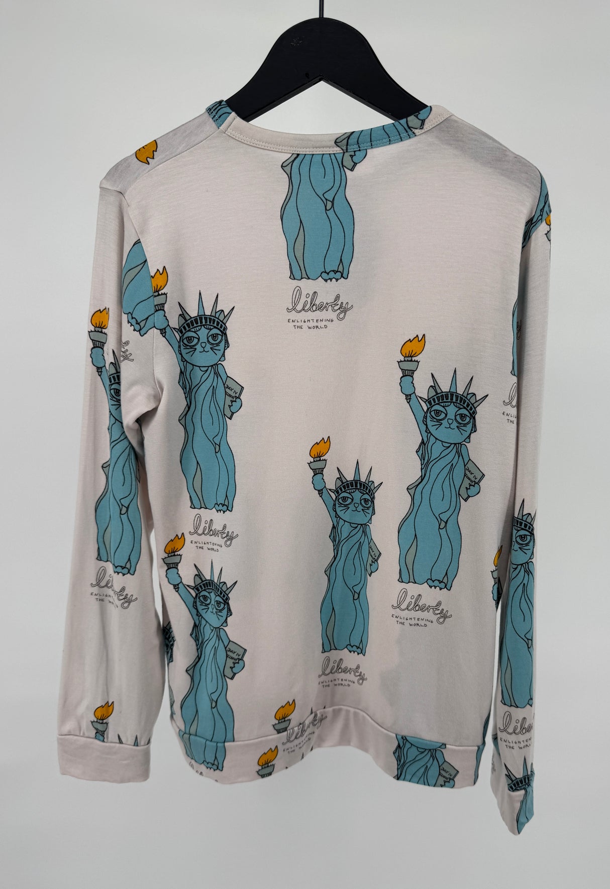 Longsleeve Beige New York Vrijheidsbeeld Print Maat 140 / 146