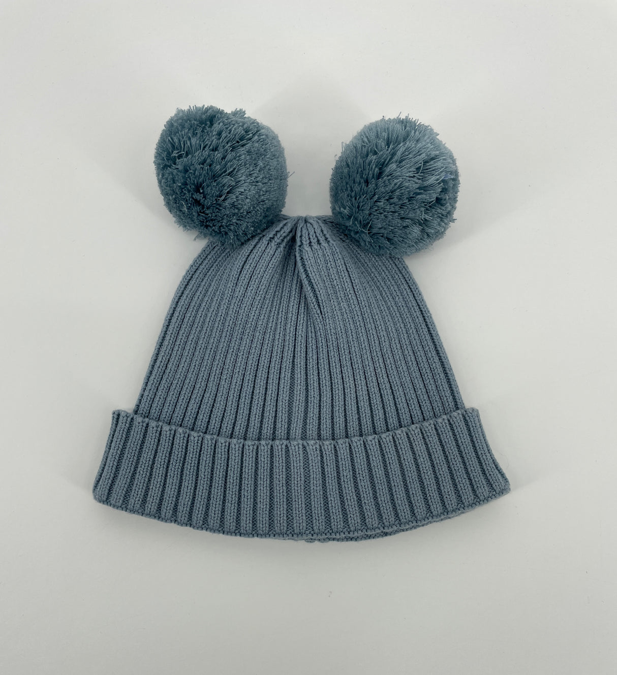 Muts Lichtblauw met Pompons Maat 3 - 9 Jaar