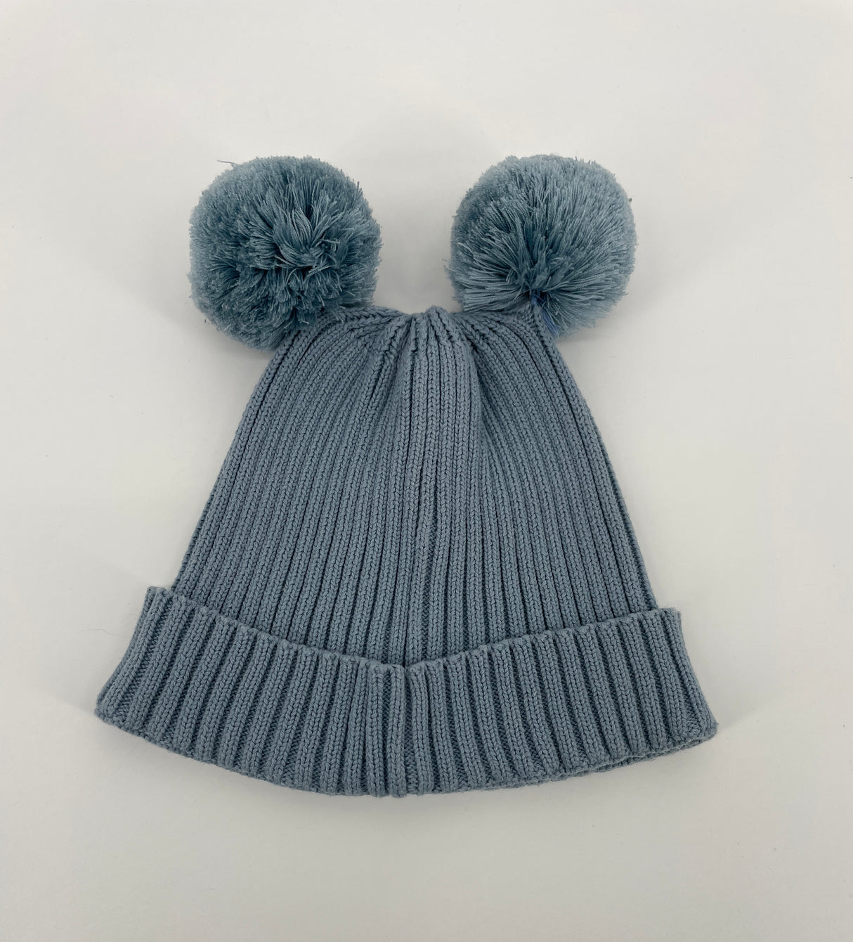 Muts Lichtblauw met Pompons Maat 3 - 9 Jaar