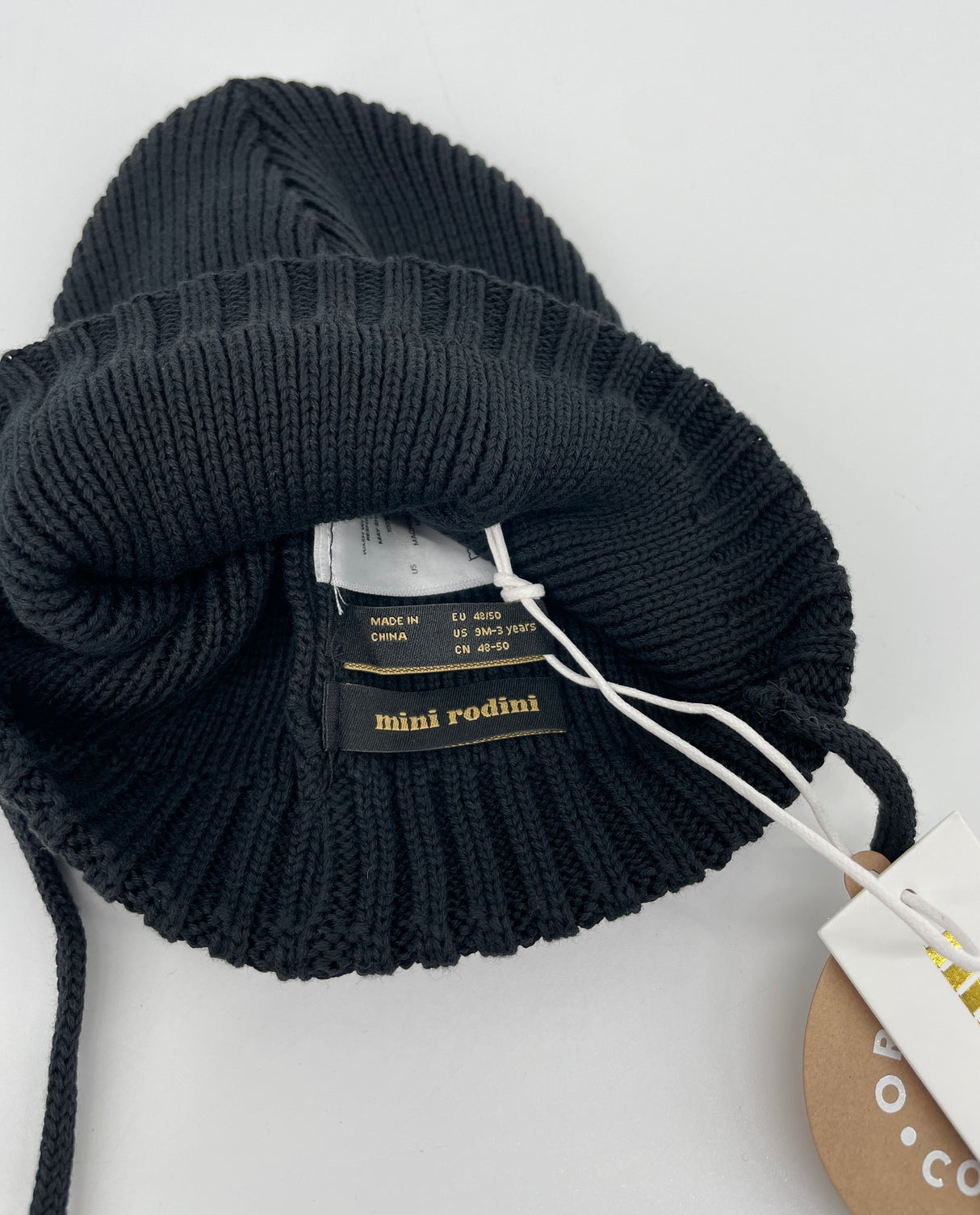 Muts Zwart Maat 9 Maanden - 3 Jaar