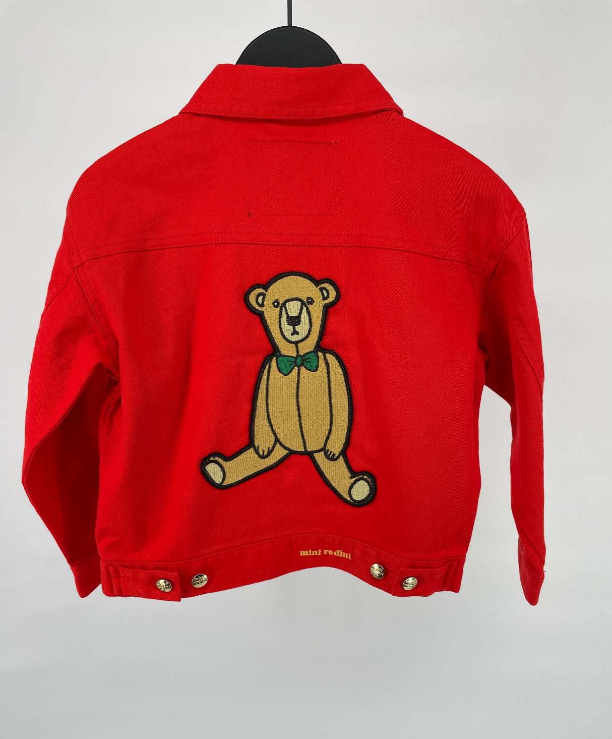 Spijkerjas Rood met Teddybeer Maat 104 / 110