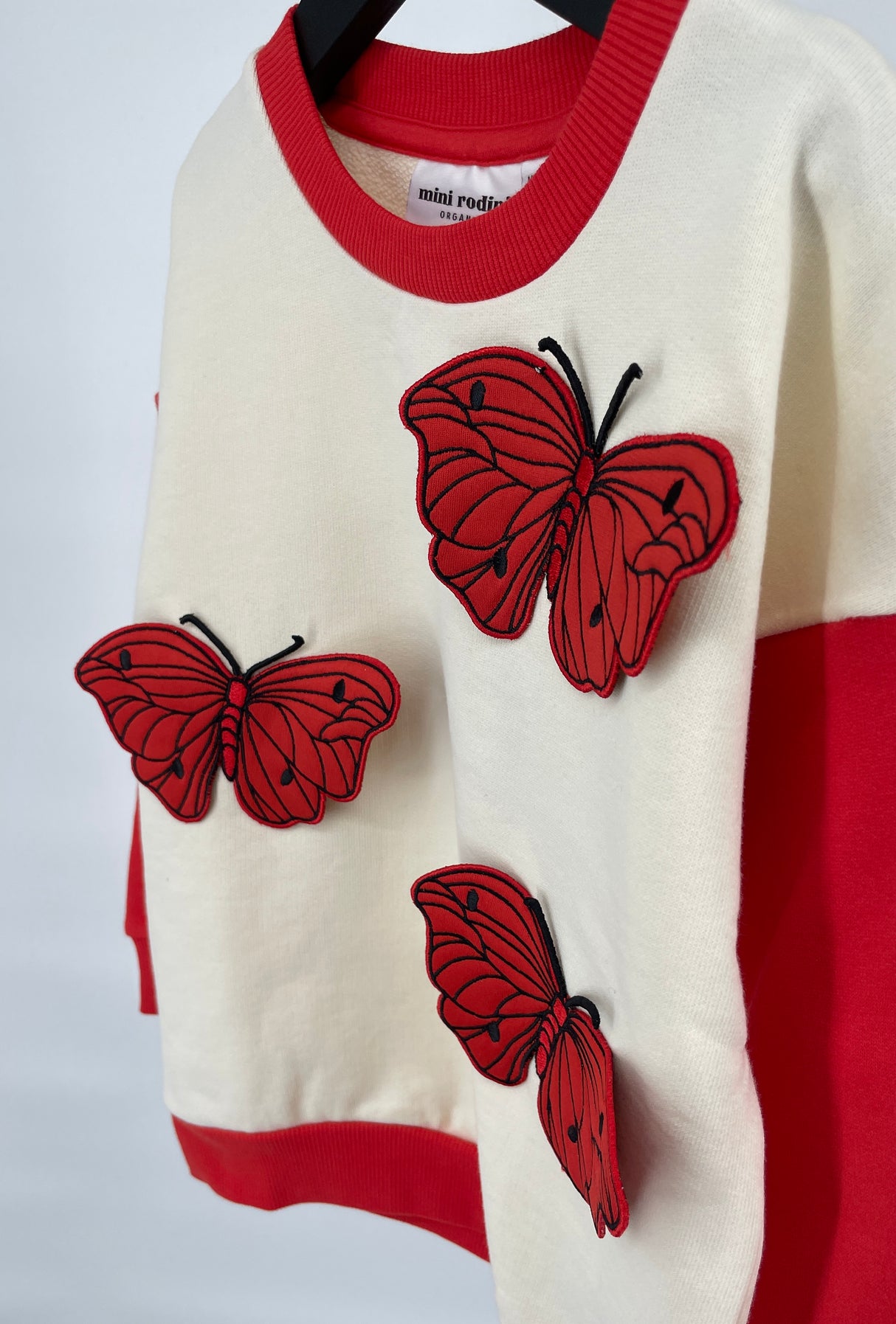 Trui Beige Rood Vlinders Maat 92 / 98