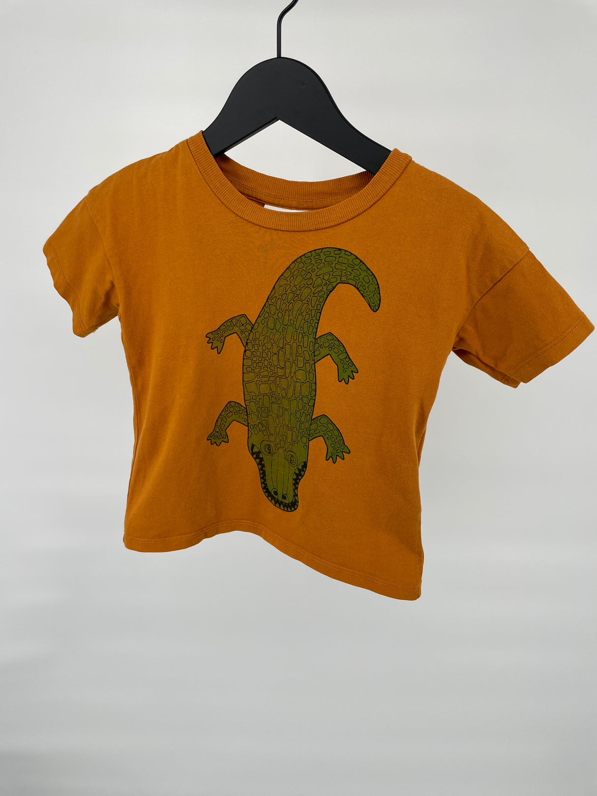 T-shirt Bruin Krokodil Maat 92 / 98