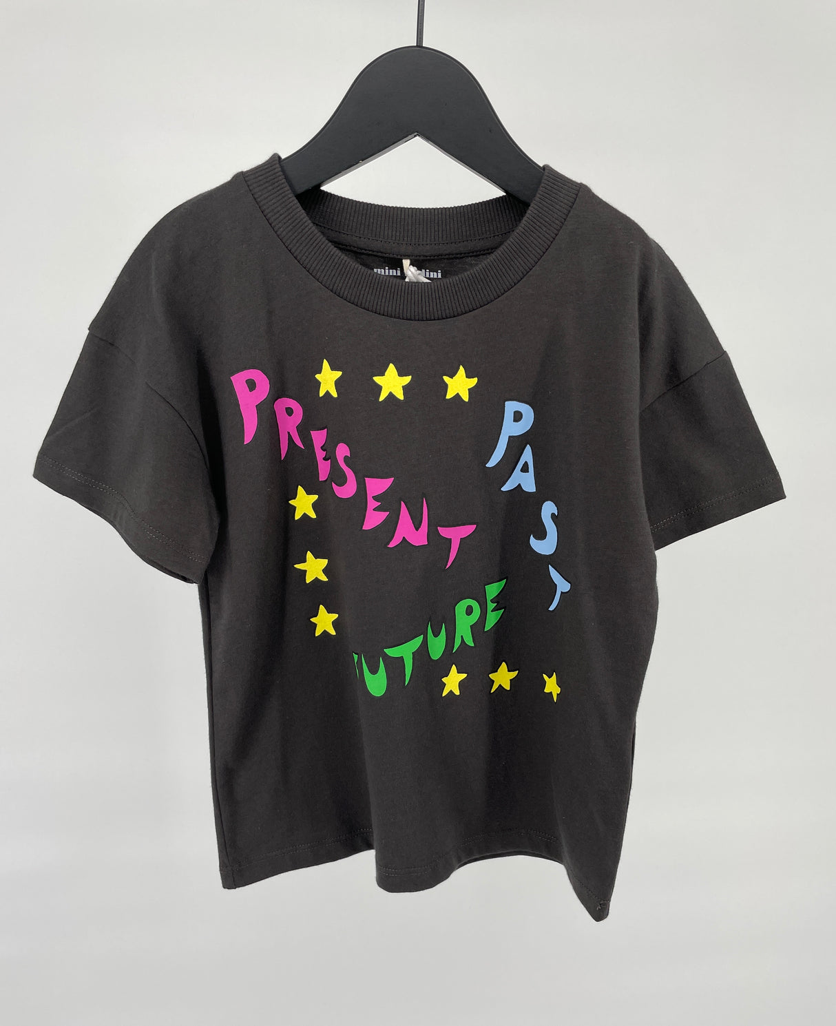 T-shirt Zwart Past Present Future Maat 104 / 110