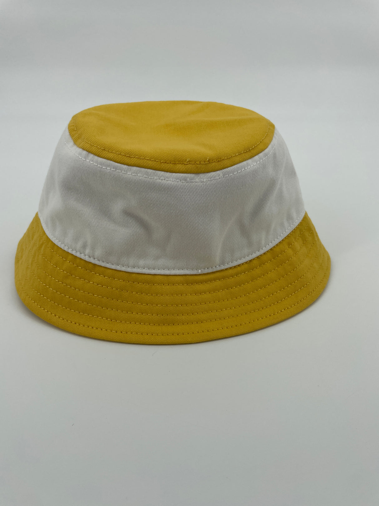 Vissershoedje Geel Wit Muizen 9 Mnd - 3 Jaar