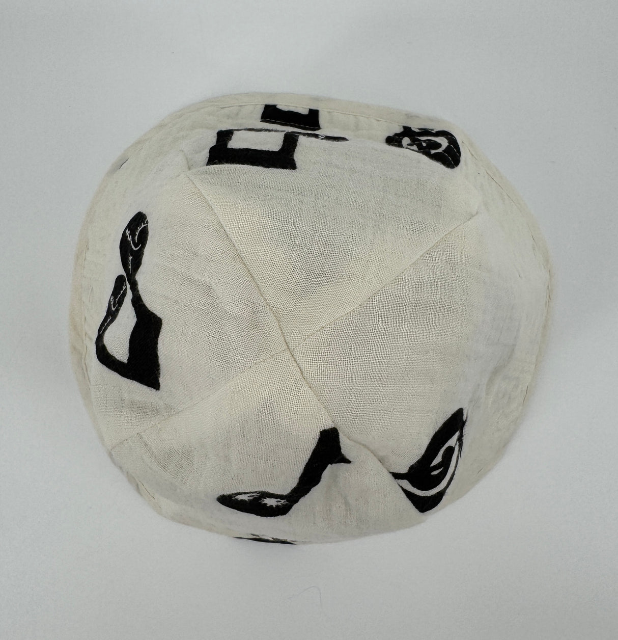 Zonnehoedje Beige Muzieknoten Maat 9 Mnd - 3 Jaar