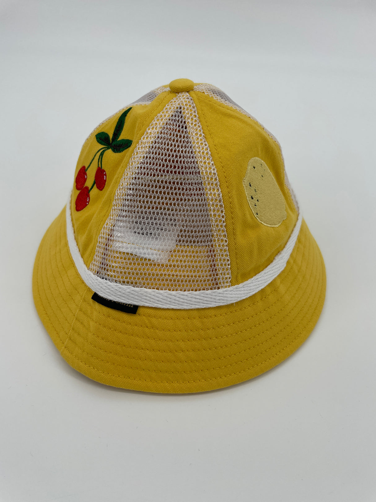 Zonnehoedje Geel Wit met Zomerfruit