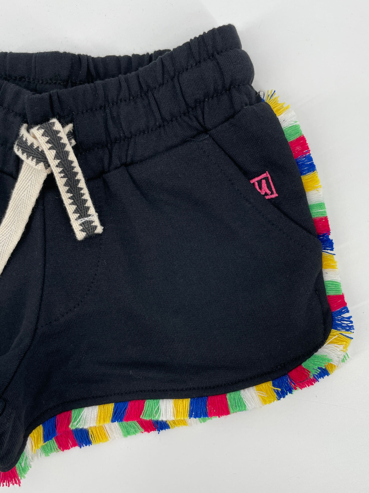 Korte Broek Zwart met Kwastjes Maat 92