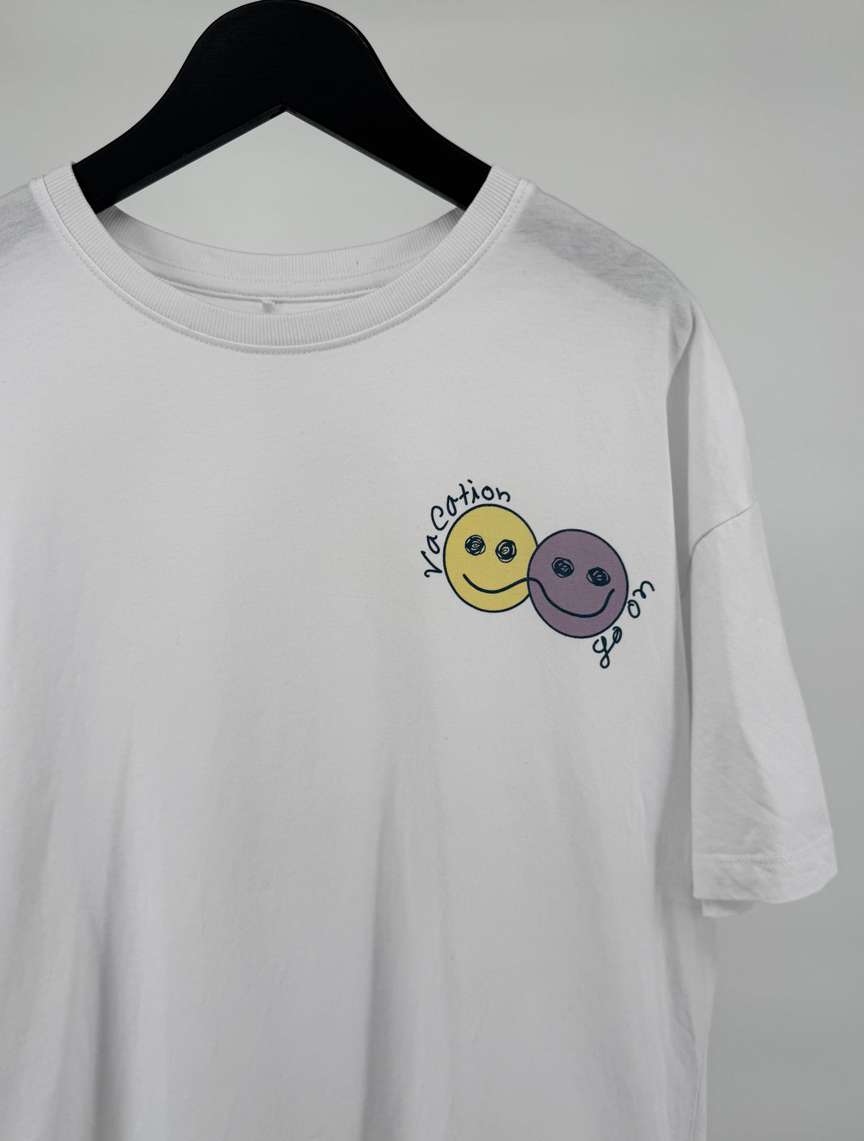 T-shirt Wit met Vacation Smileys Maat 146 / 152