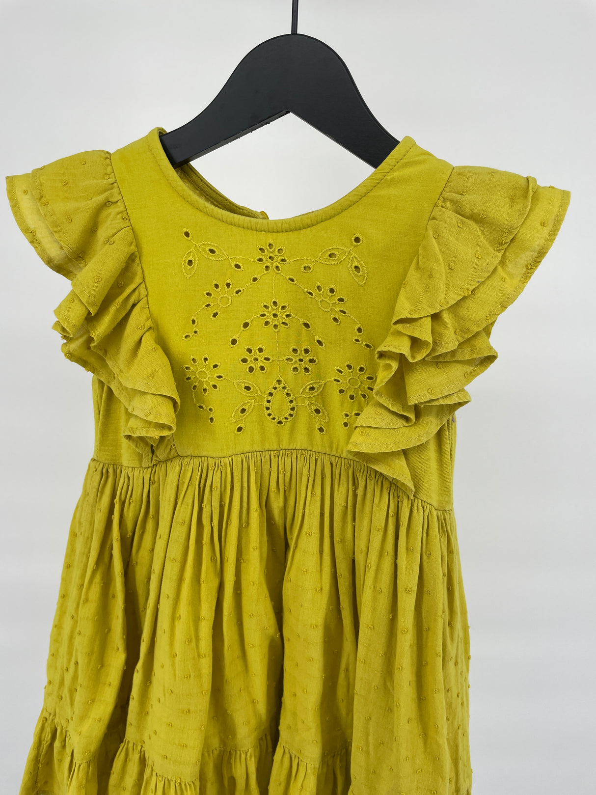 Jurkje Geel Broderie Roesjes Maat 98 / 104