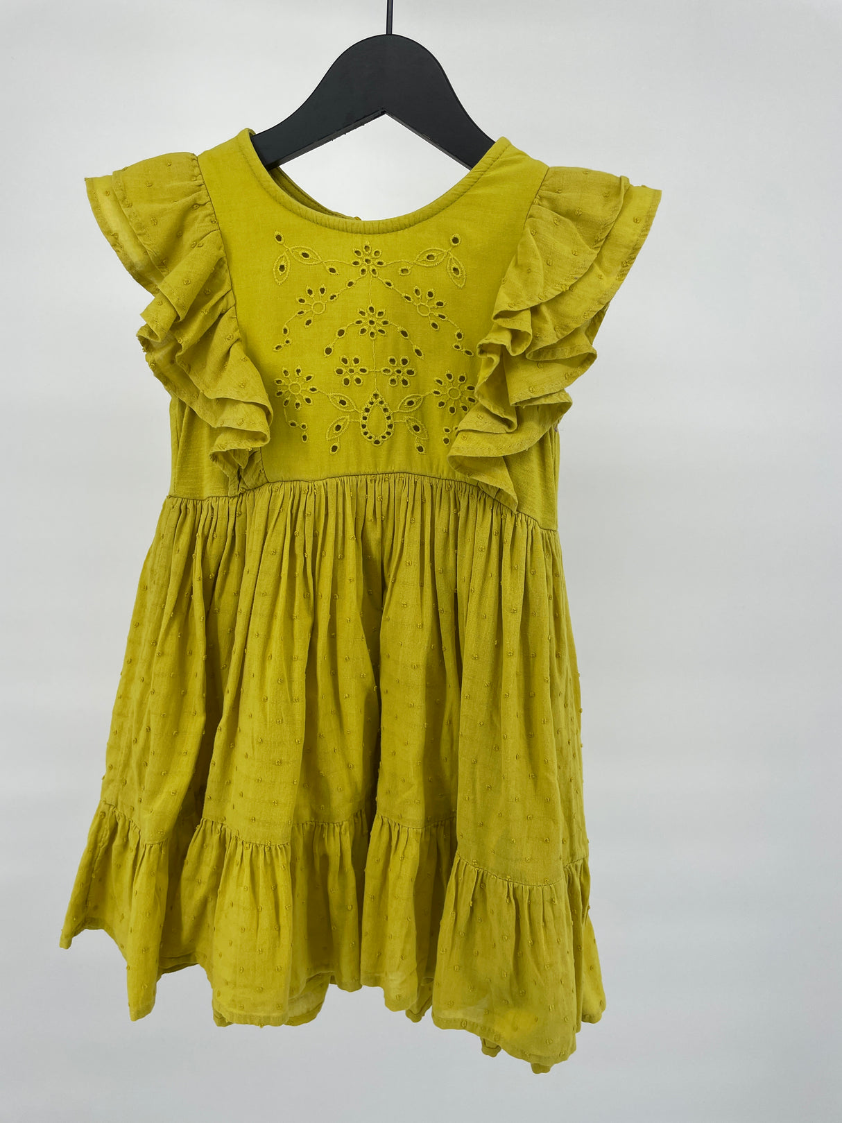 Jurkje Geel Broderie Roesjes Maat 98 / 104