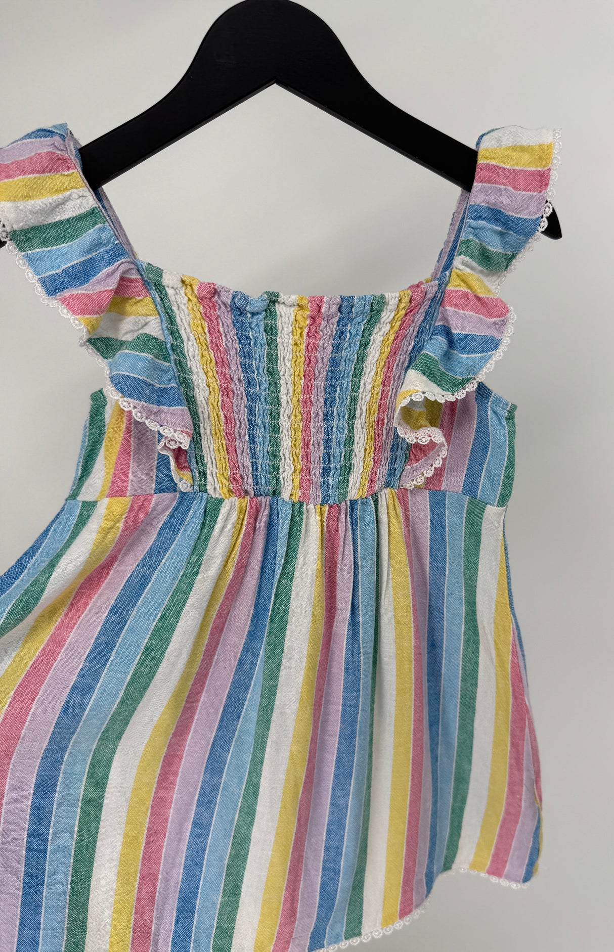 Jurk Mouwloos Multi Color Gestreept Roesjes Maat 110