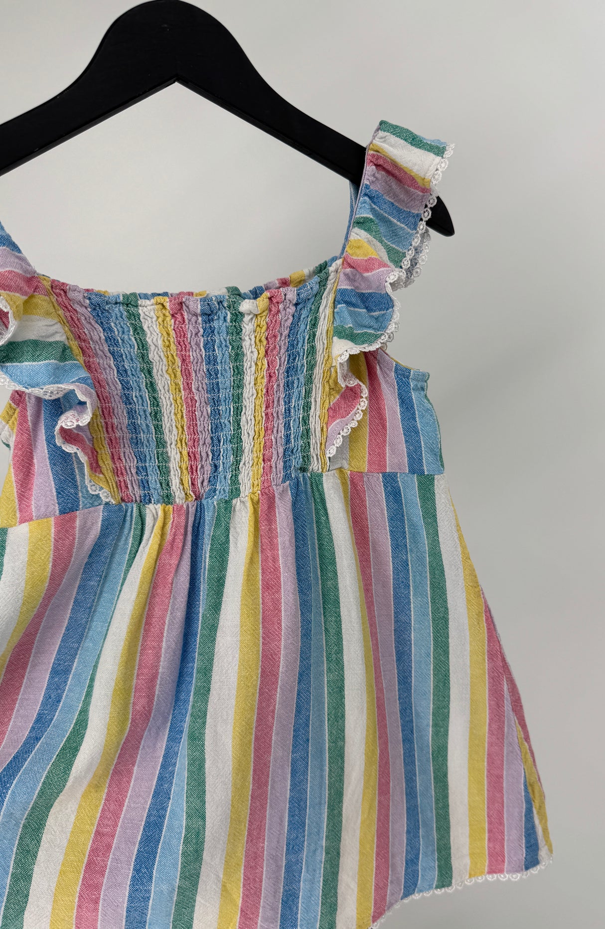 Jurk Mouwloos Multi Color Gestreept Roesjes Maat 110