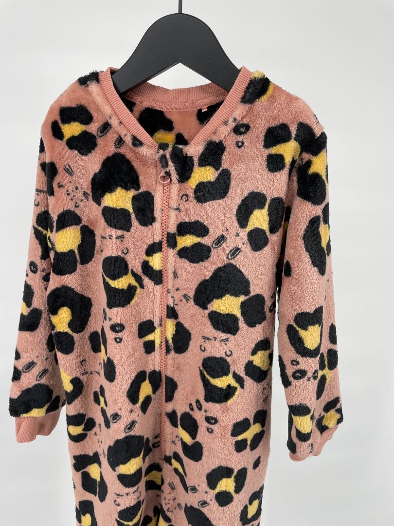 Onesie Roze met Dierenprint Maat 104