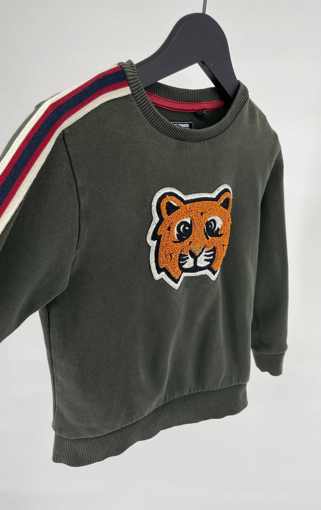 Trui Groen met Tijger Maat 104 / 110