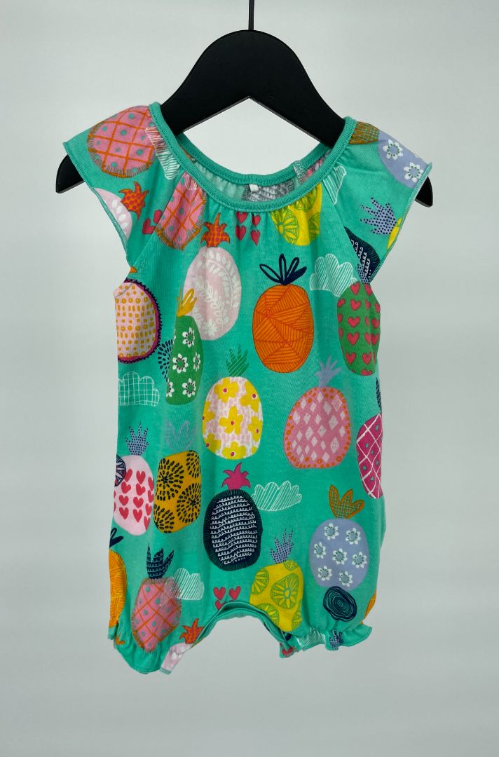 Zomerpakje Groen Multicolor Ananas Roesjes Maat 62 / 68