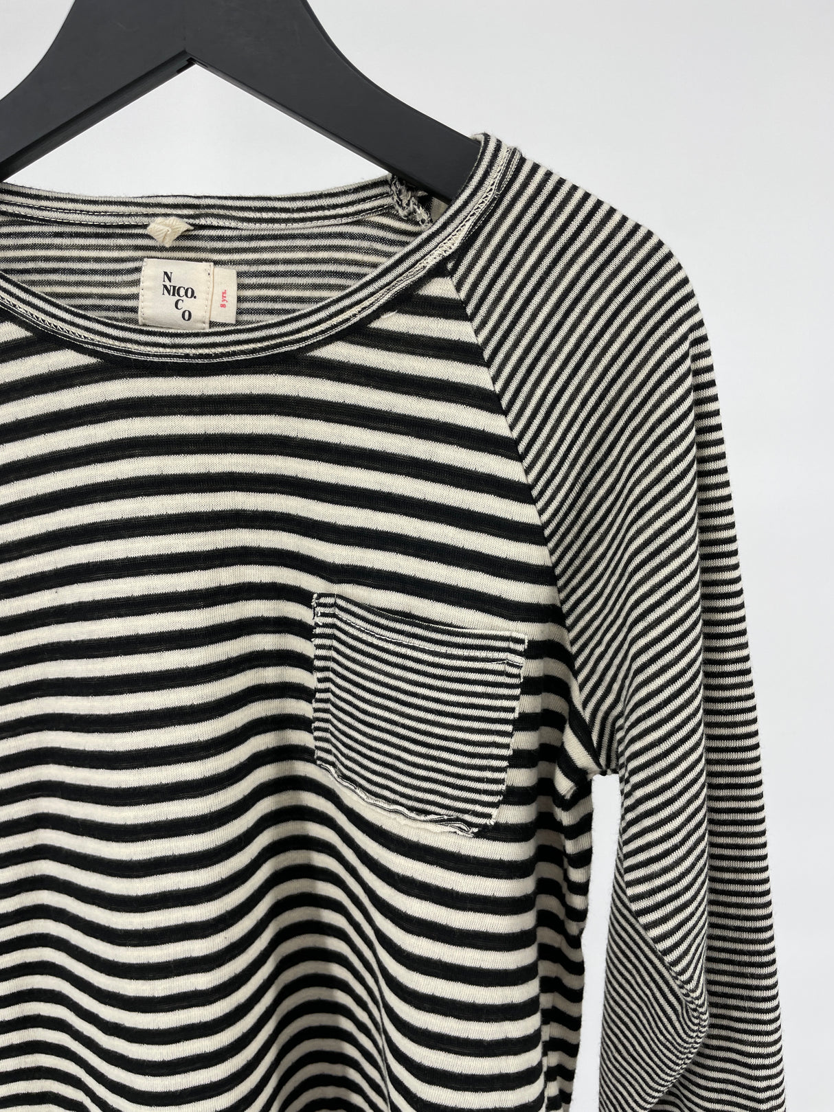 Longsleeve Zwart Beige Gestreept Maat 128 / 134