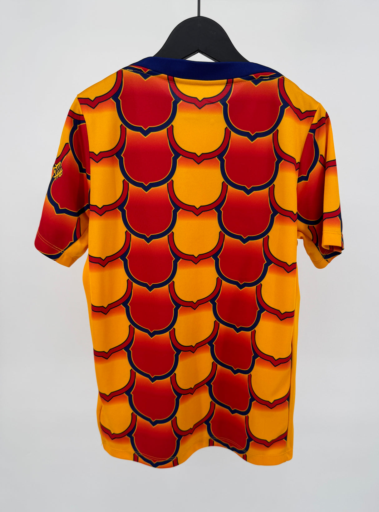 FC Barcelona Voetbalshirt Pre Match Geel Rood Maat 152 / 158