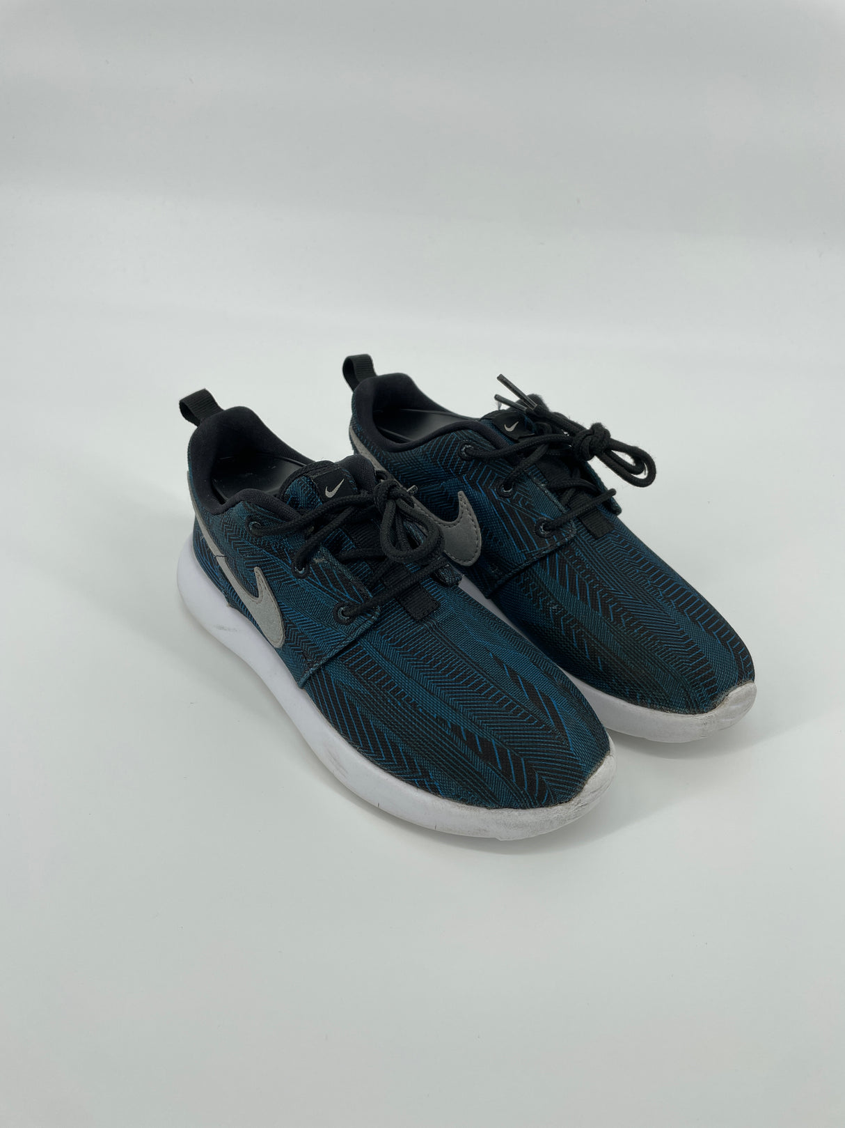 Roshe One Run Print Blauw Zwart Maat 33