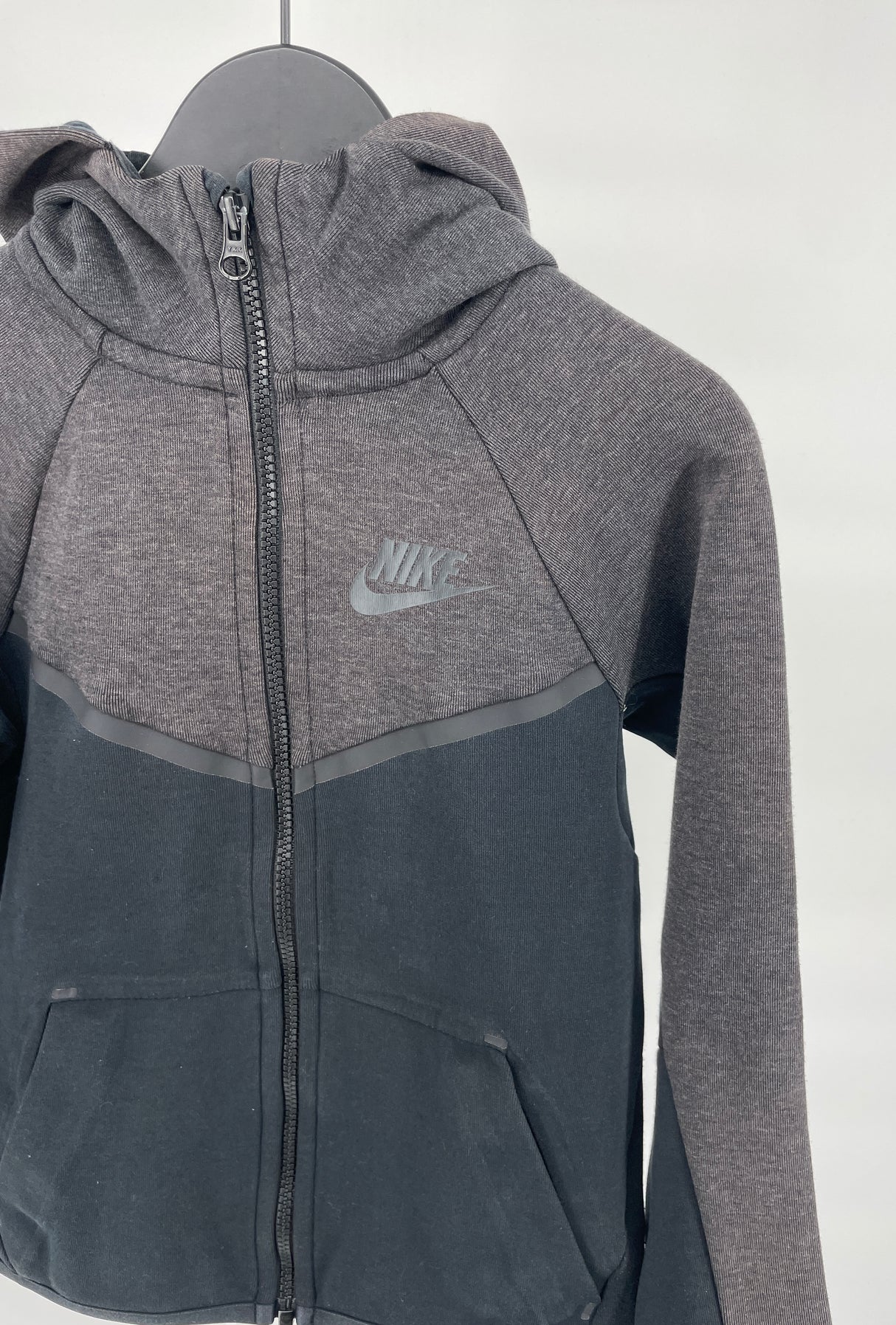 Tech Fleece Vest Capuchon Grijs Zwart Maat 128 / 134