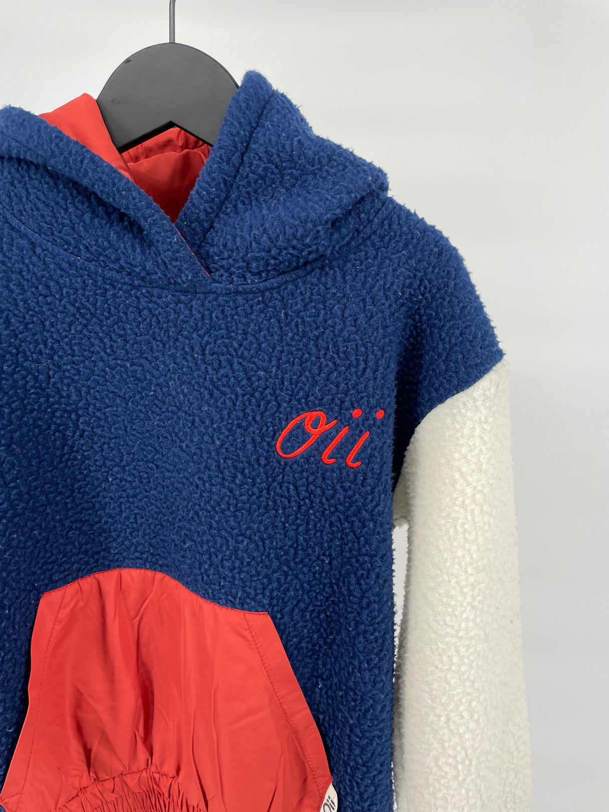 Hoodie Donkerblauw Beige Rood Fleece Maat 134 / 140