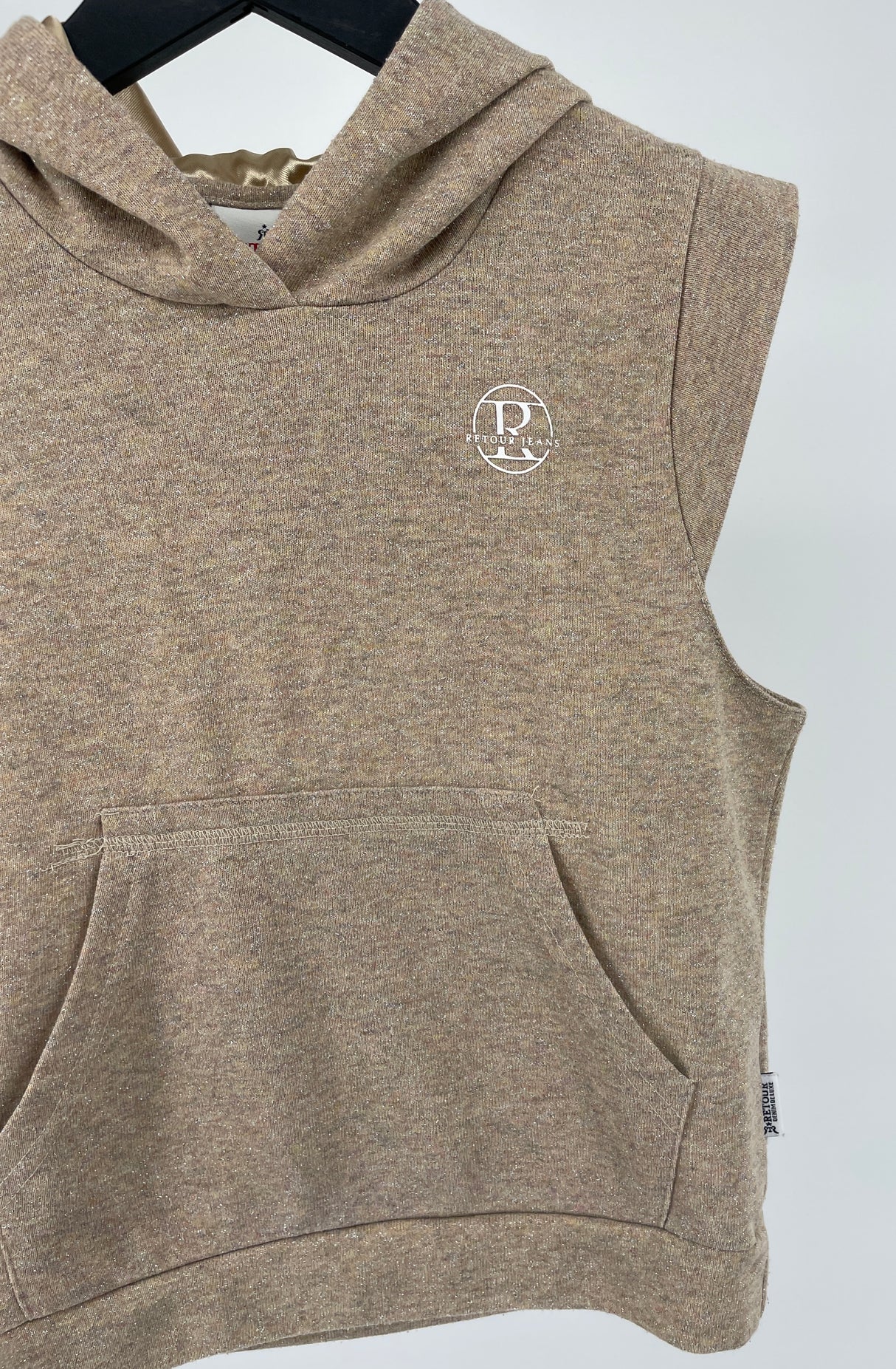 Hoodie Mouwloos Beige Glitter Maat 134 / 140