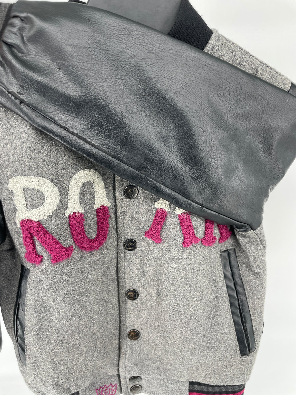 Baseball Jas Grijs Zwart Leeuw Maat 98 - 104