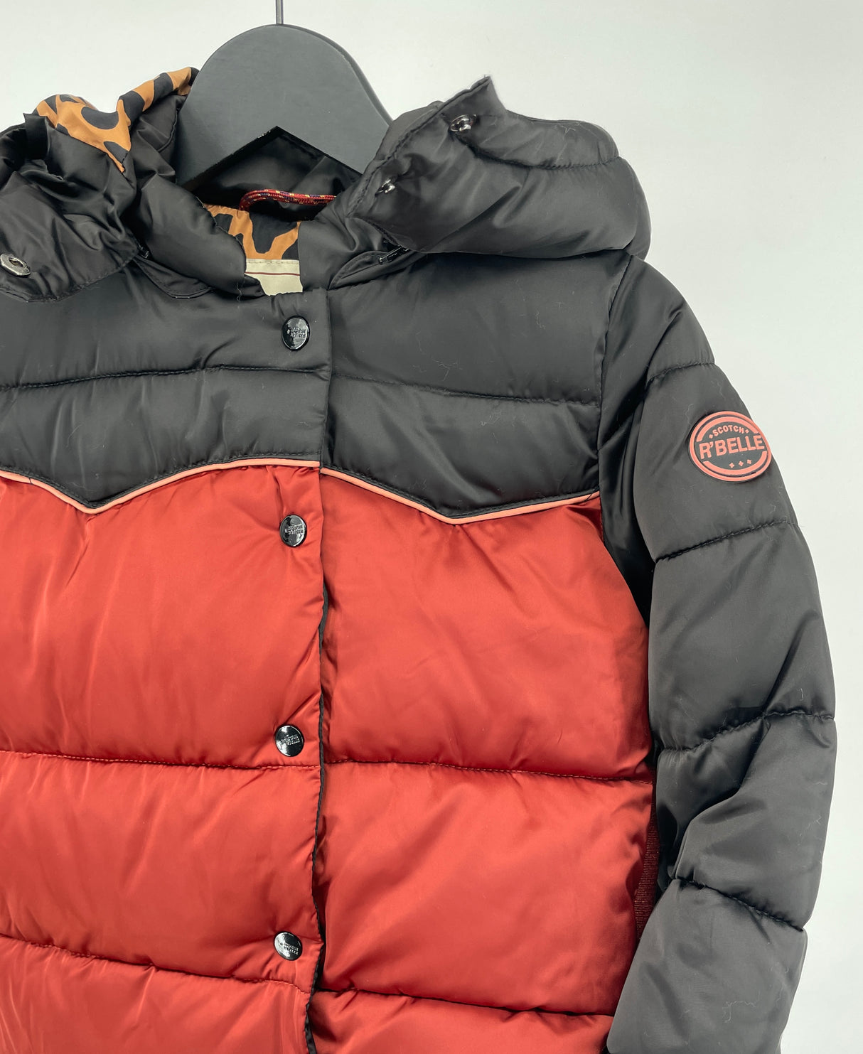 Jas Rood Zwart Maat 116