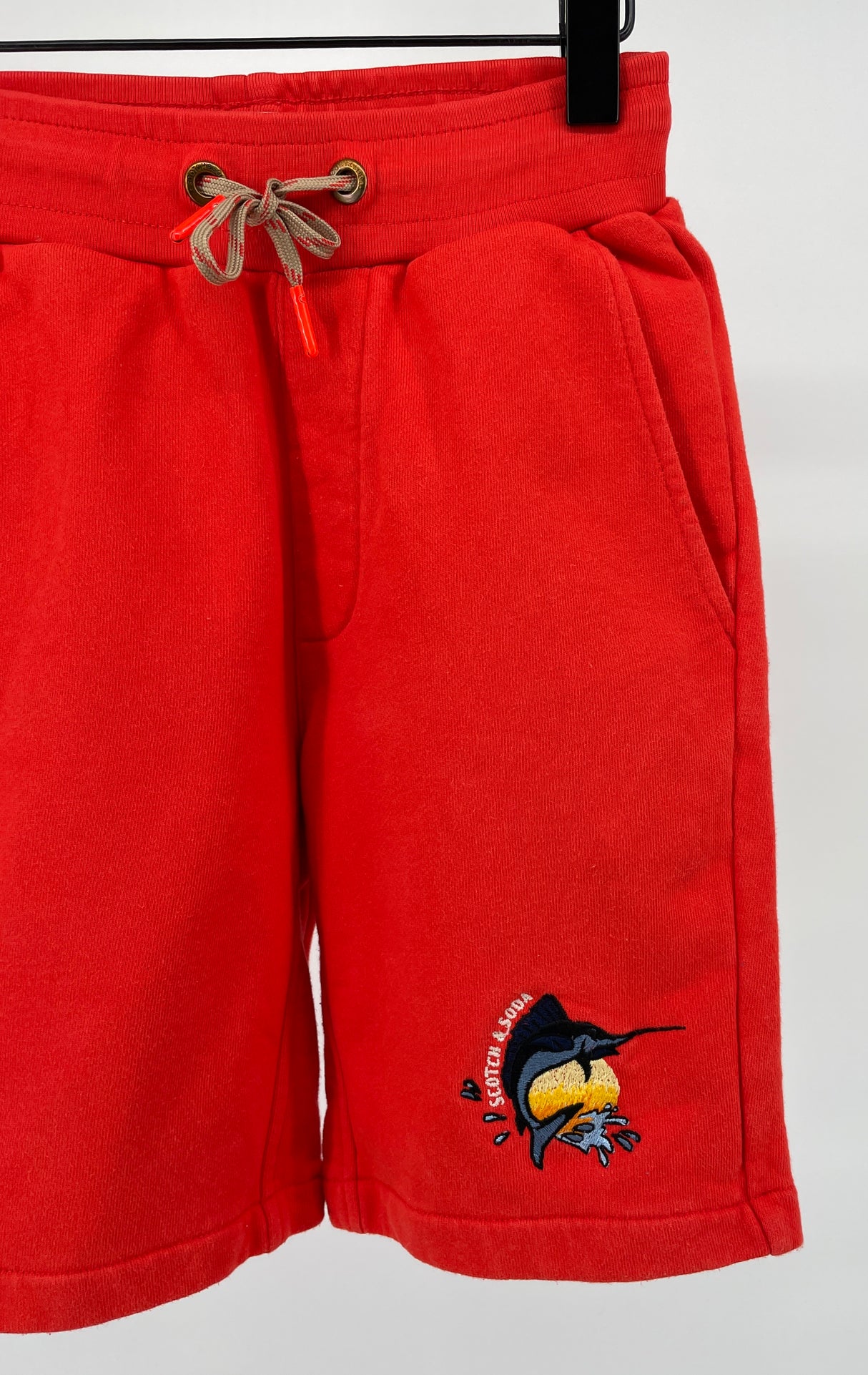 Korte Broek Rood Maat 128