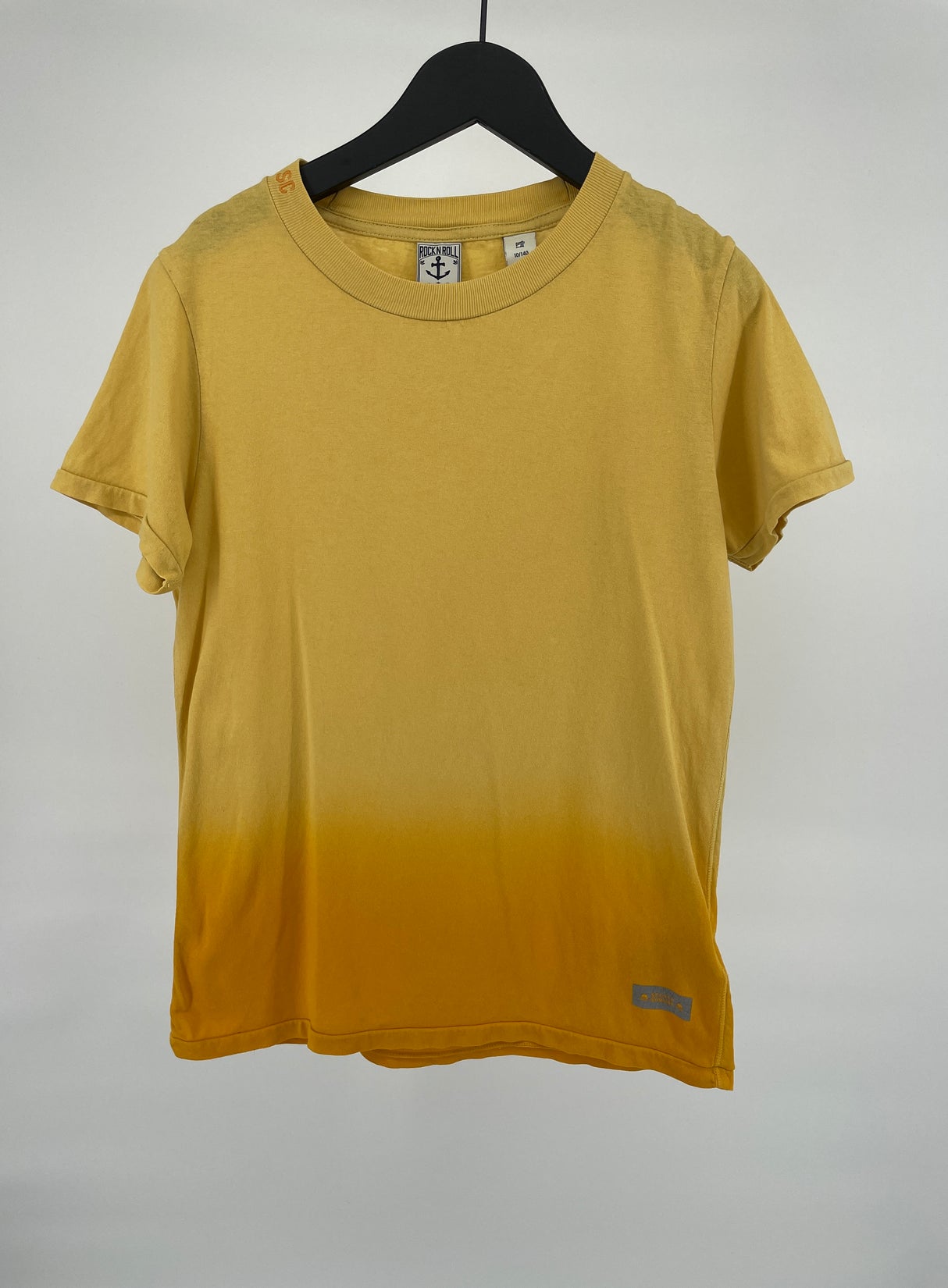 T-shirt Geel Dip Dye Oranje Maat 140