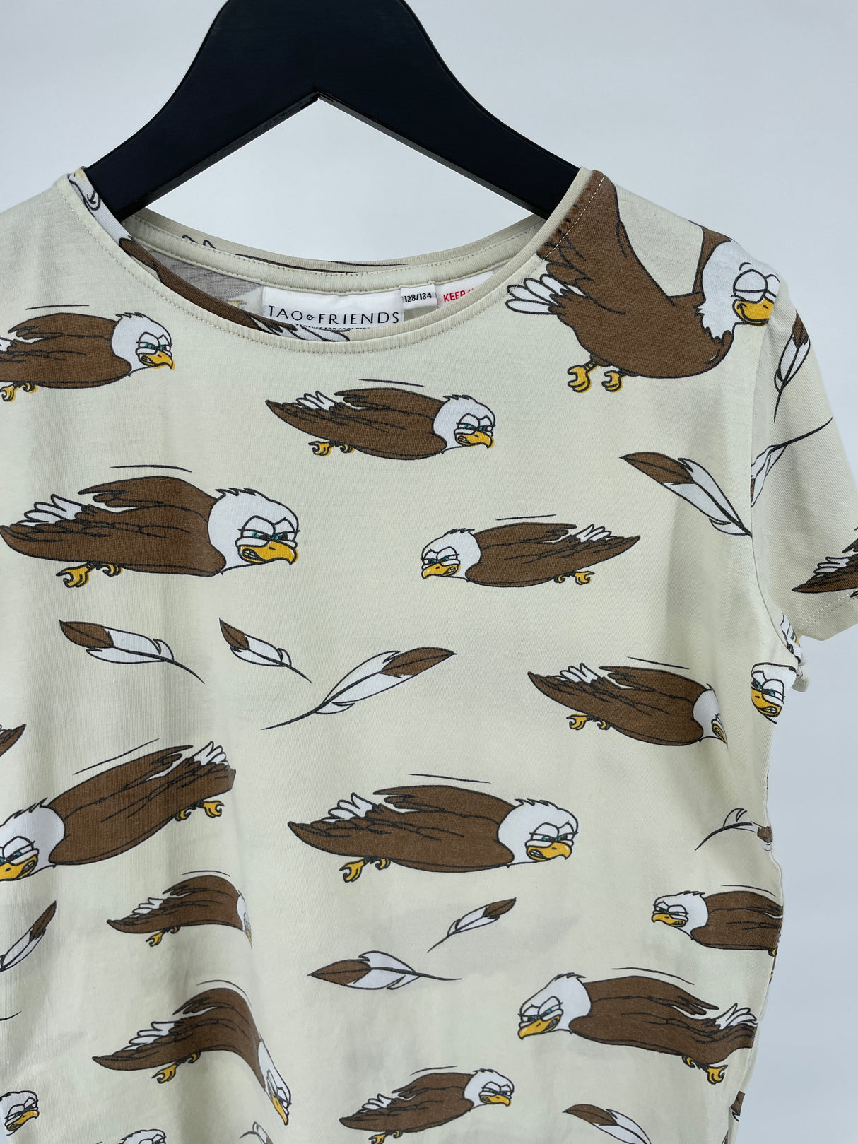 T-shirt Beige Adelaars Maat 128 / 134