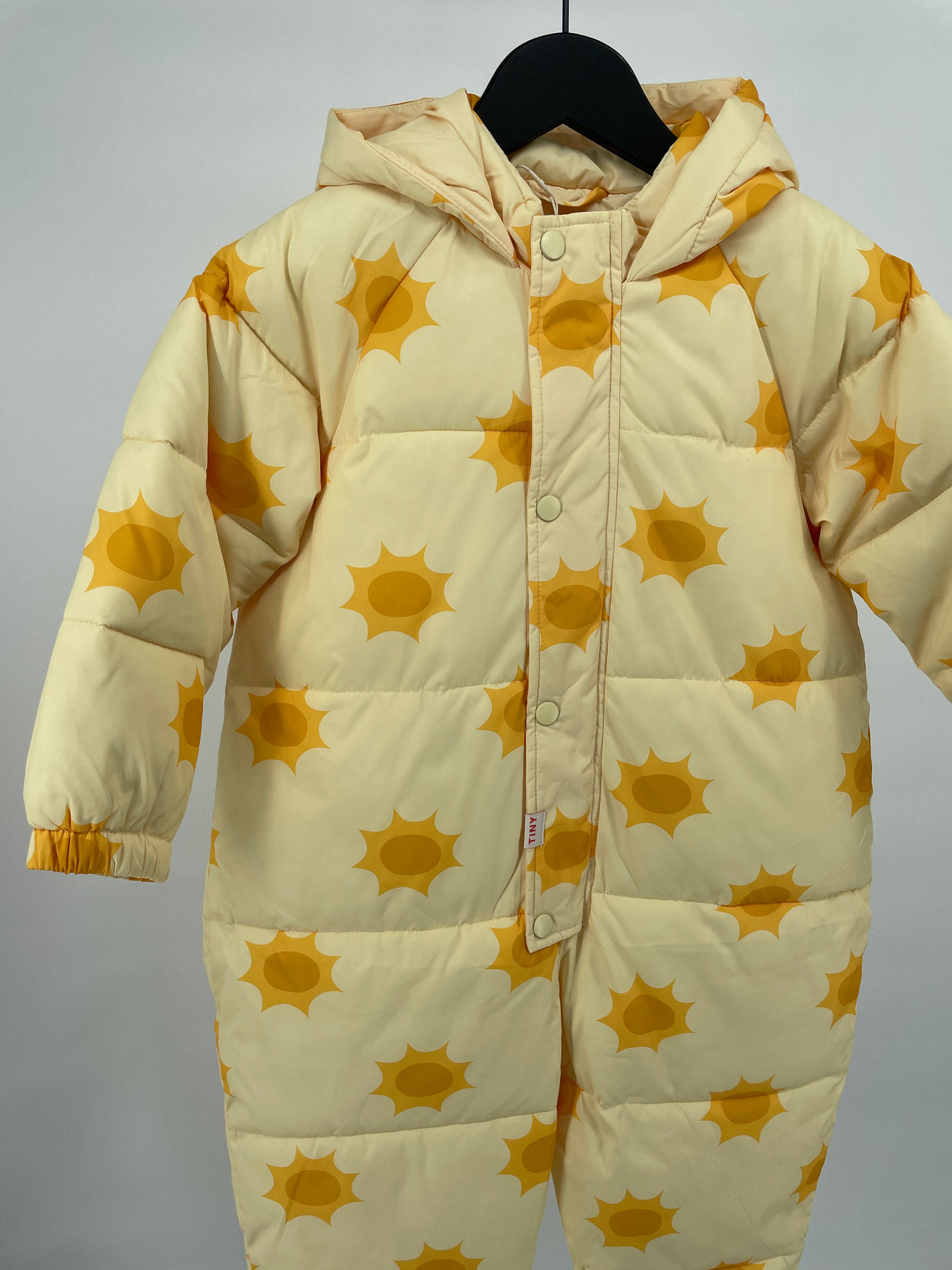 Sneeuwpak Overal Geel Zonnetjes Print Maat 104