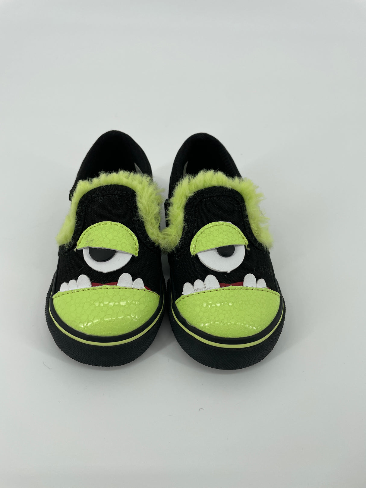 Asher V Zwart Groen Monster Maat 21