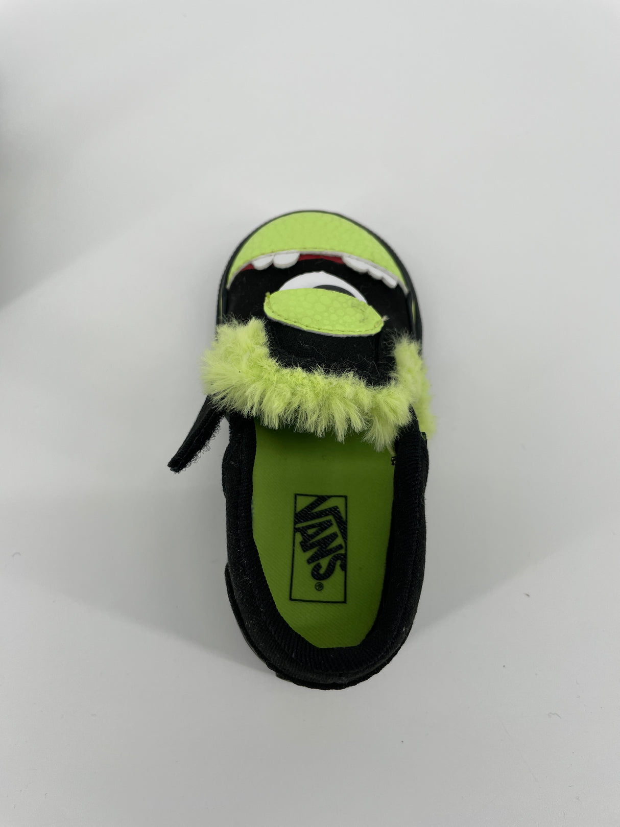 Asher V Zwart Groen Monster Maat 21