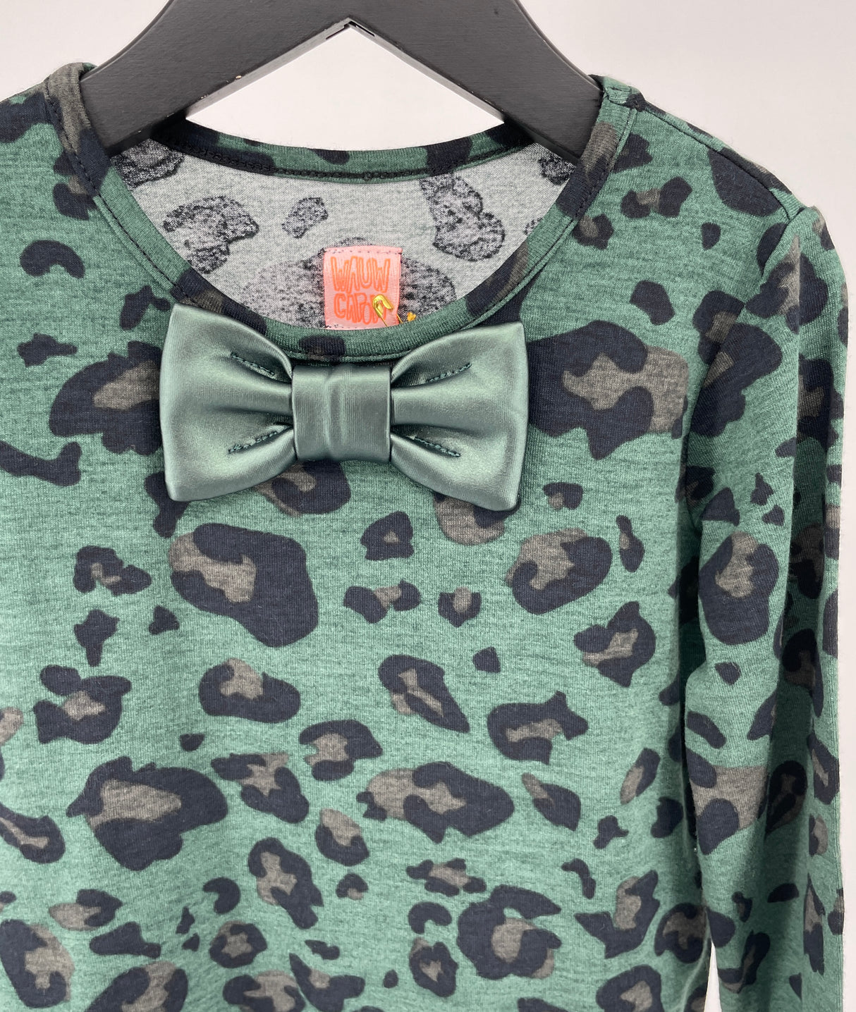 Longsleeve Groen Luipaard Print Strikje